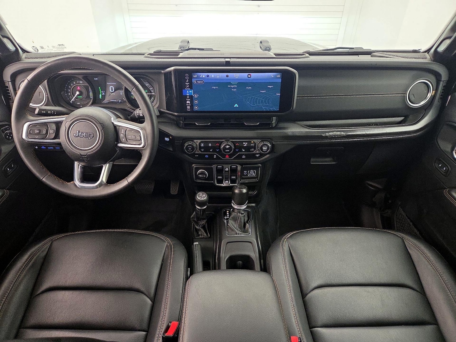 Apple CarPlay® & Android Auto™