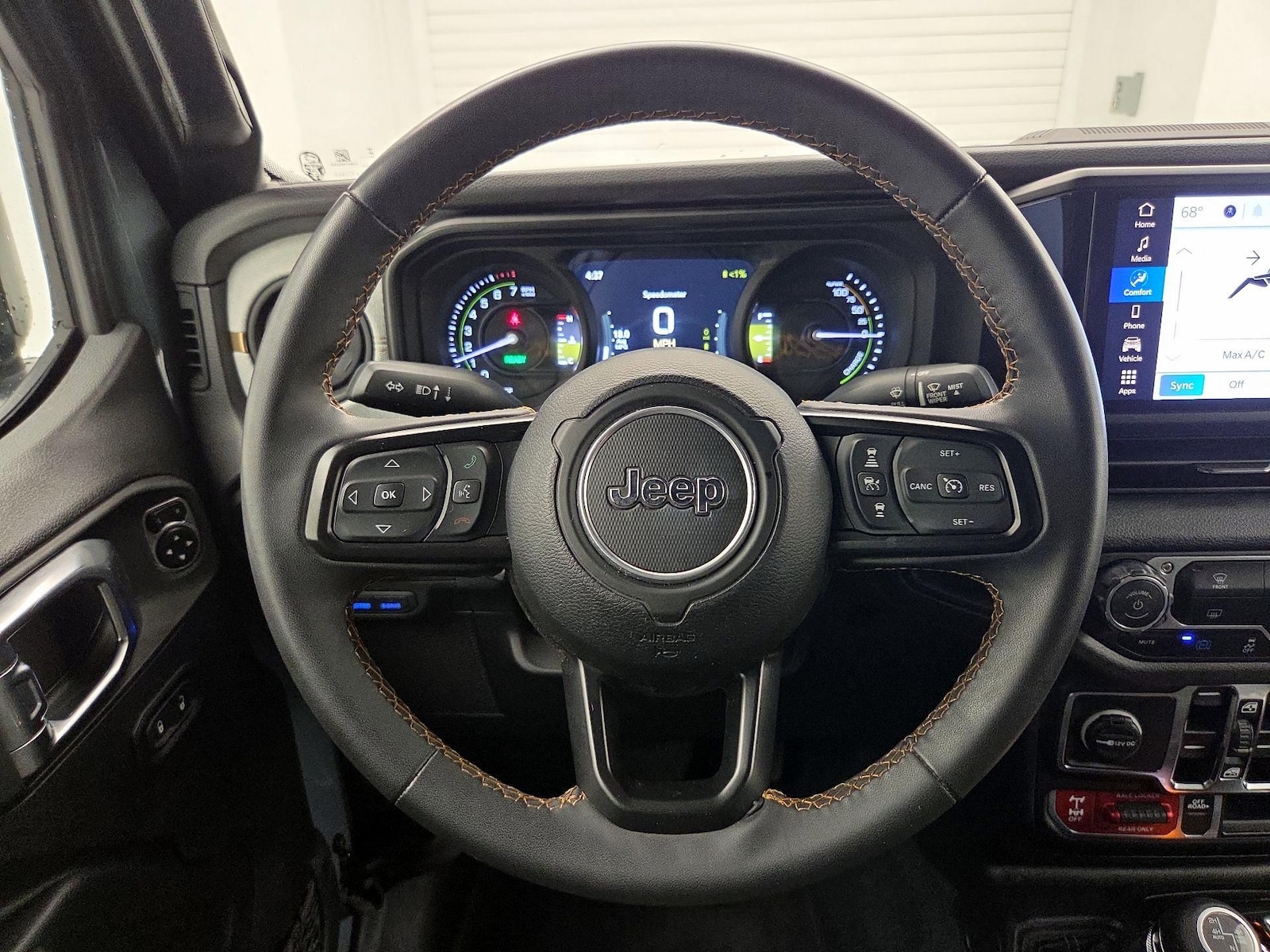 2024 Jeep Wrangler 4xe Willys 4XE - Photo 11