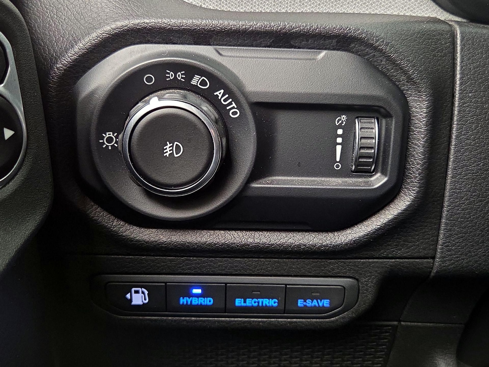 2024 Jeep Wrangler 4xe Willys 4XE - Photo 14