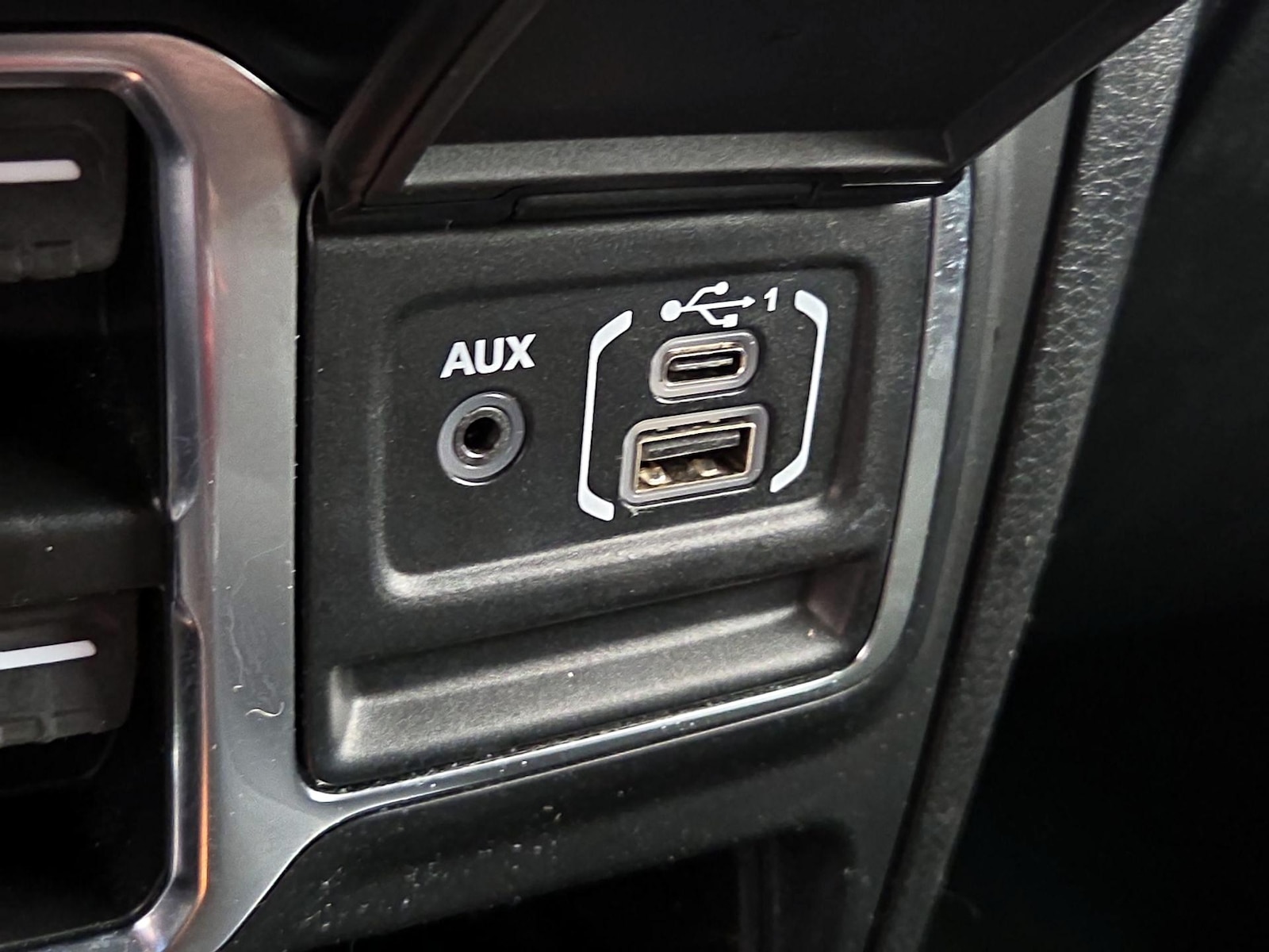2024 Jeep Wrangler 4xe Willys 4XE - Photo 19