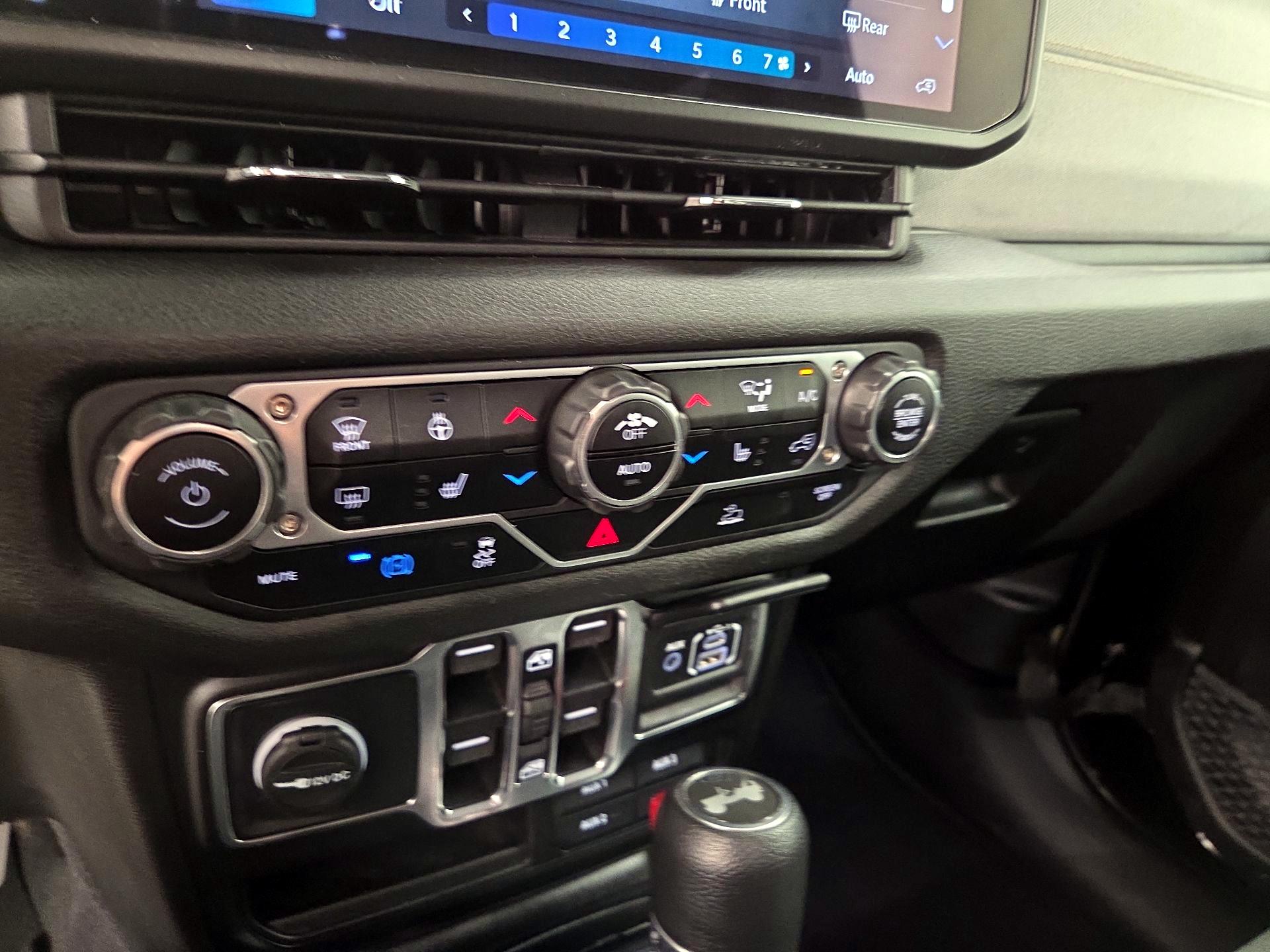 Thumbnail: 2024 Jeep Wrangler - 16