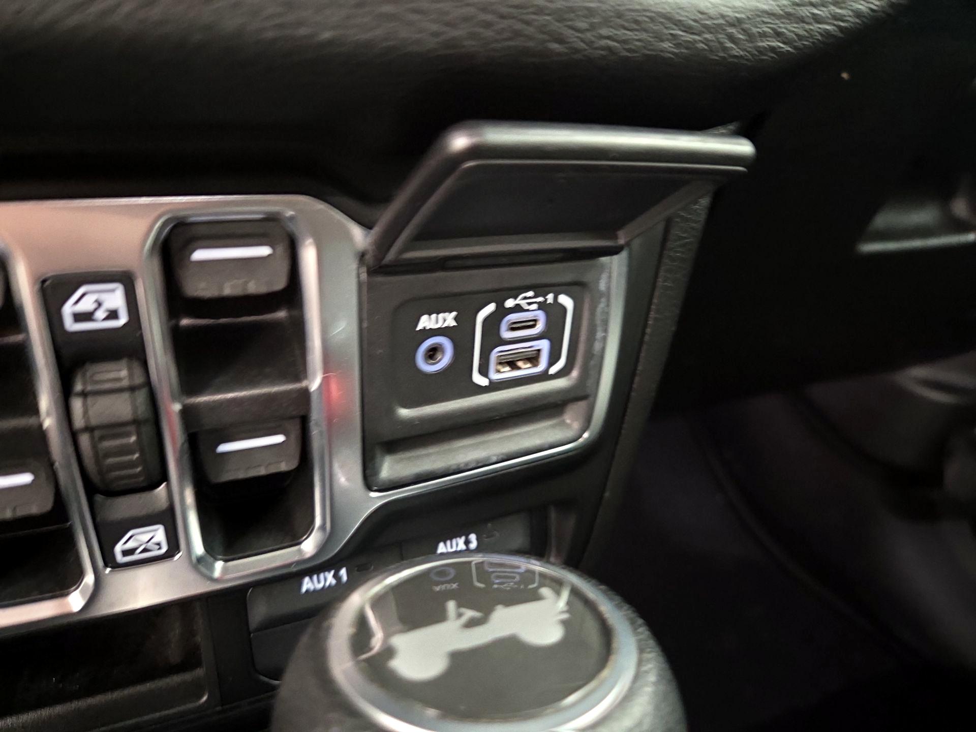Thumbnail: 2024 Jeep Wrangler - 18