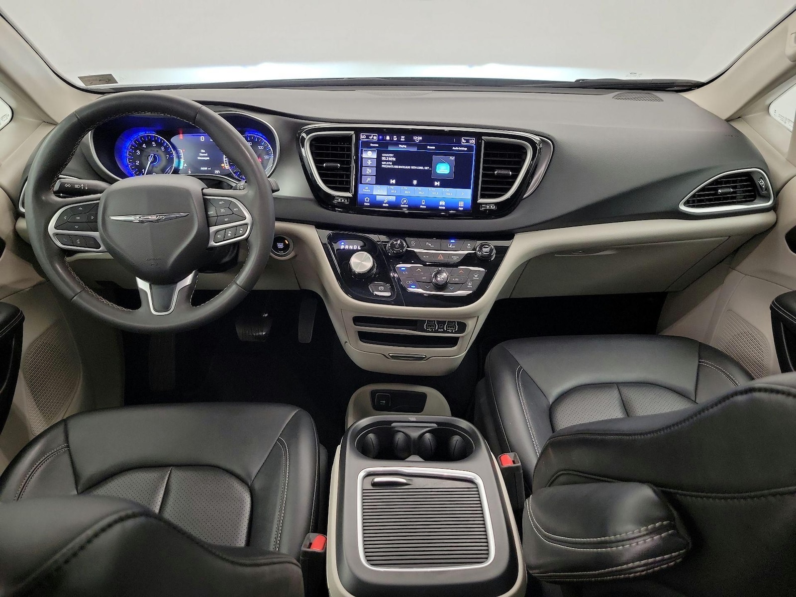 2024 Chrysler Pacifica Touring L - Photo 10