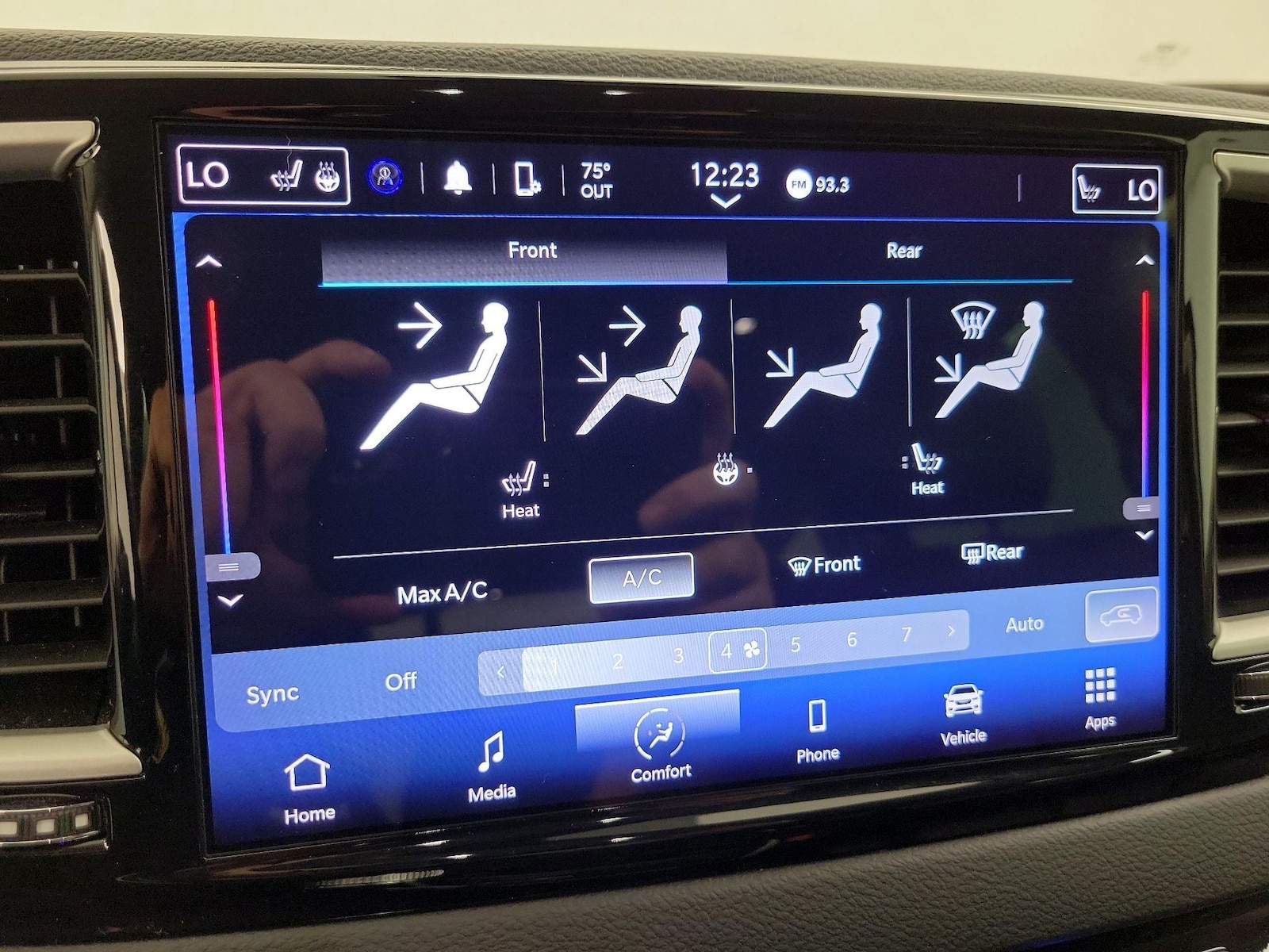 2024 Chrysler Pacifica Touring L - Photo 17