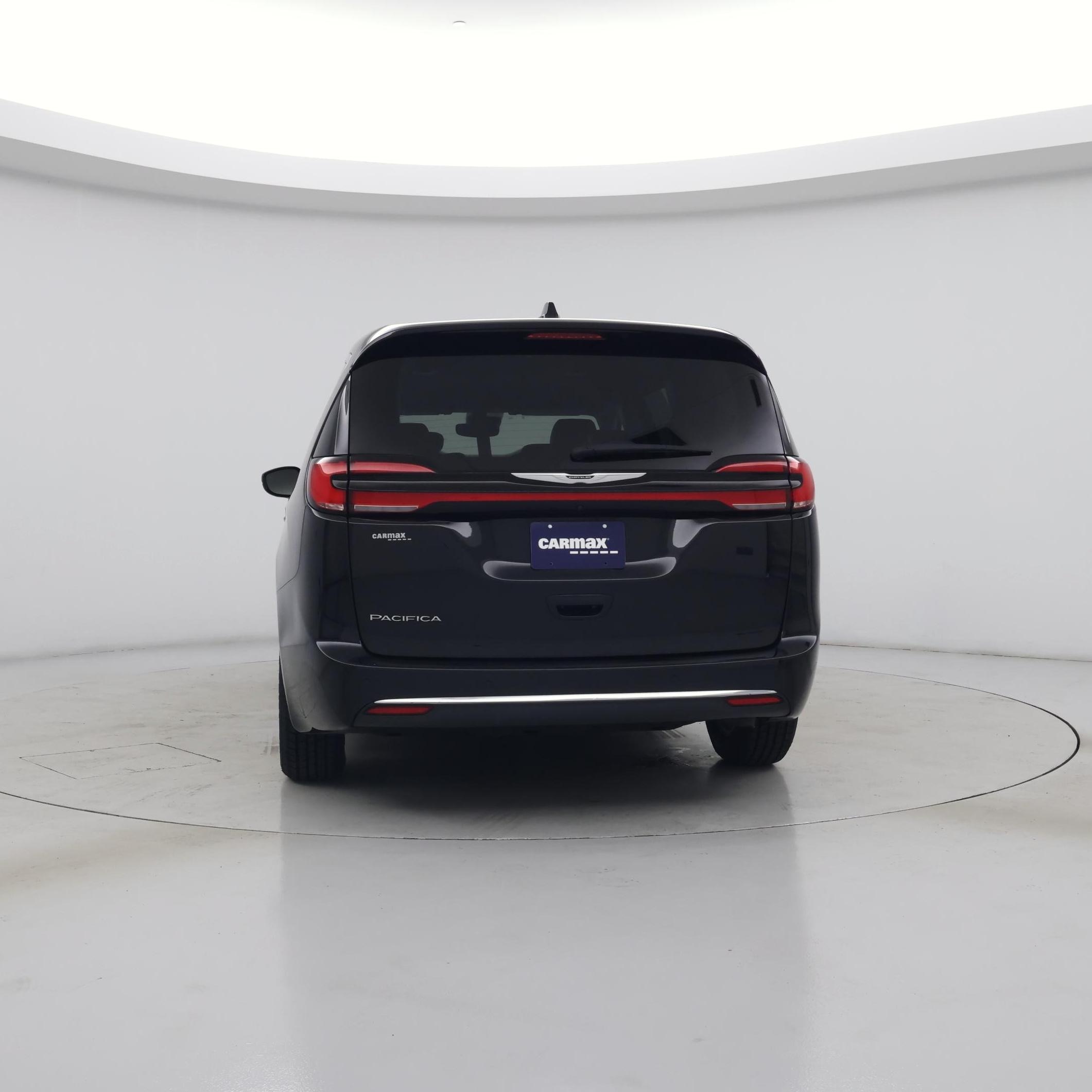 Thumbnail: 2024 Chrysler Pacifica - 6