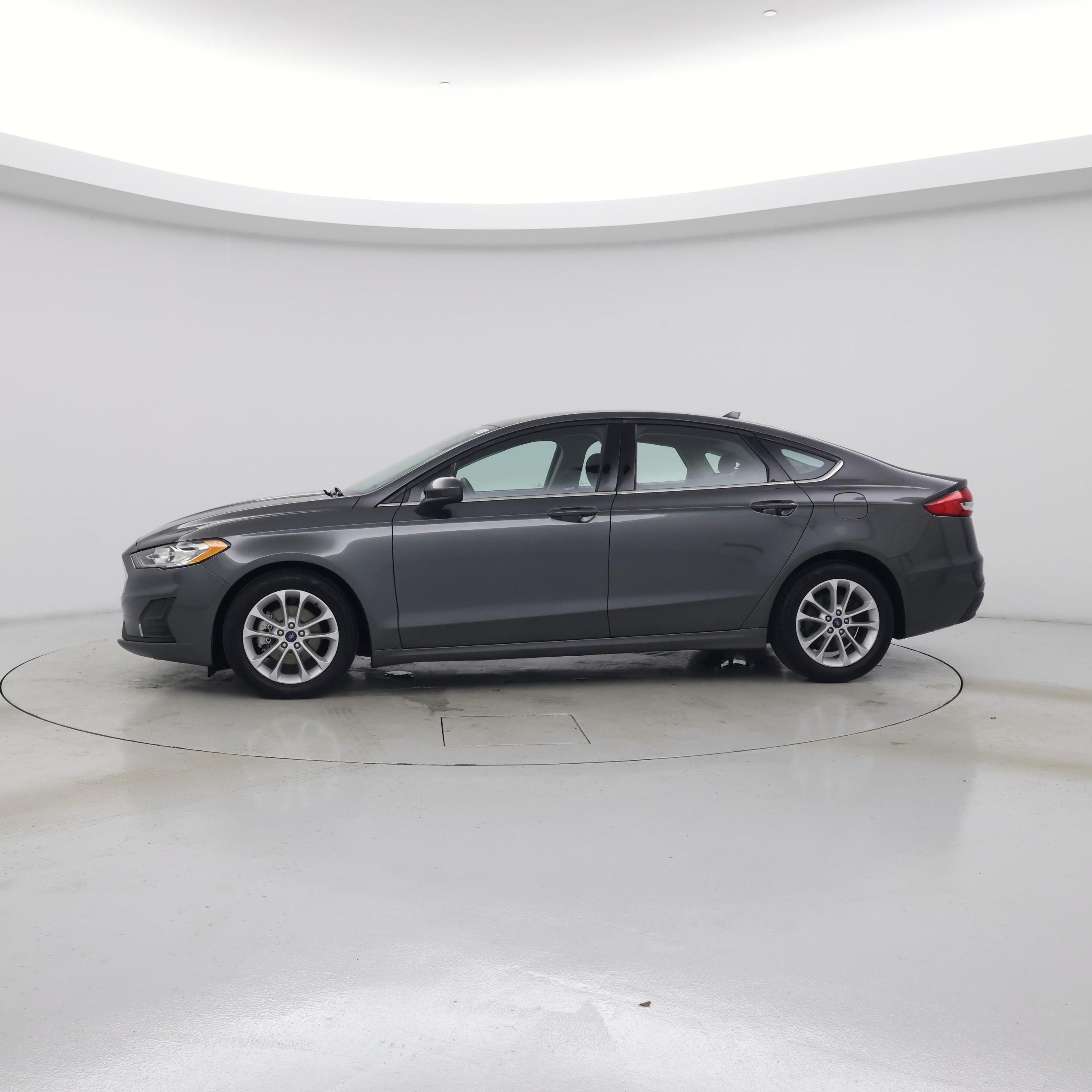 Thumbnail: 2020 Ford Fusion - 3