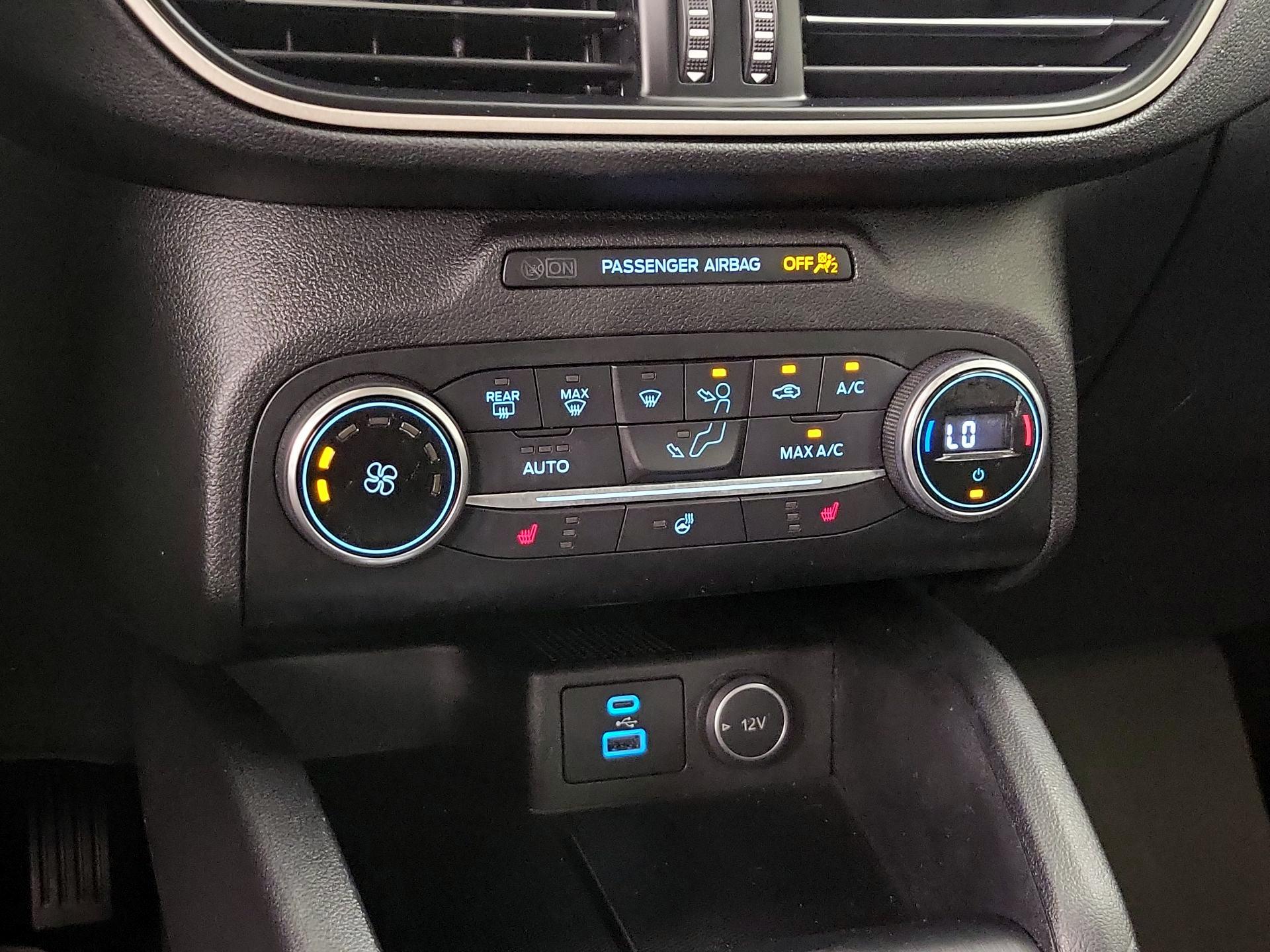 Thumbnail: 2020 Ford Escape - 16
