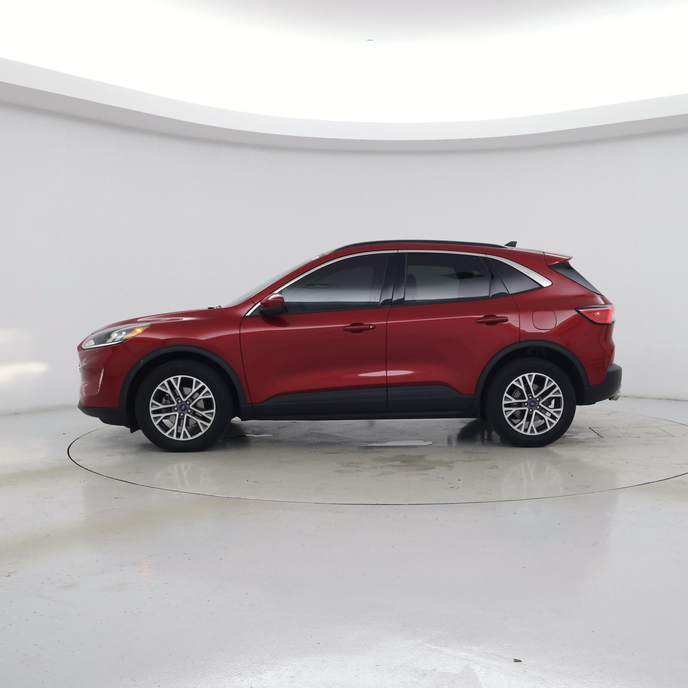 Thumbnail: 2020 Ford Escape - 3