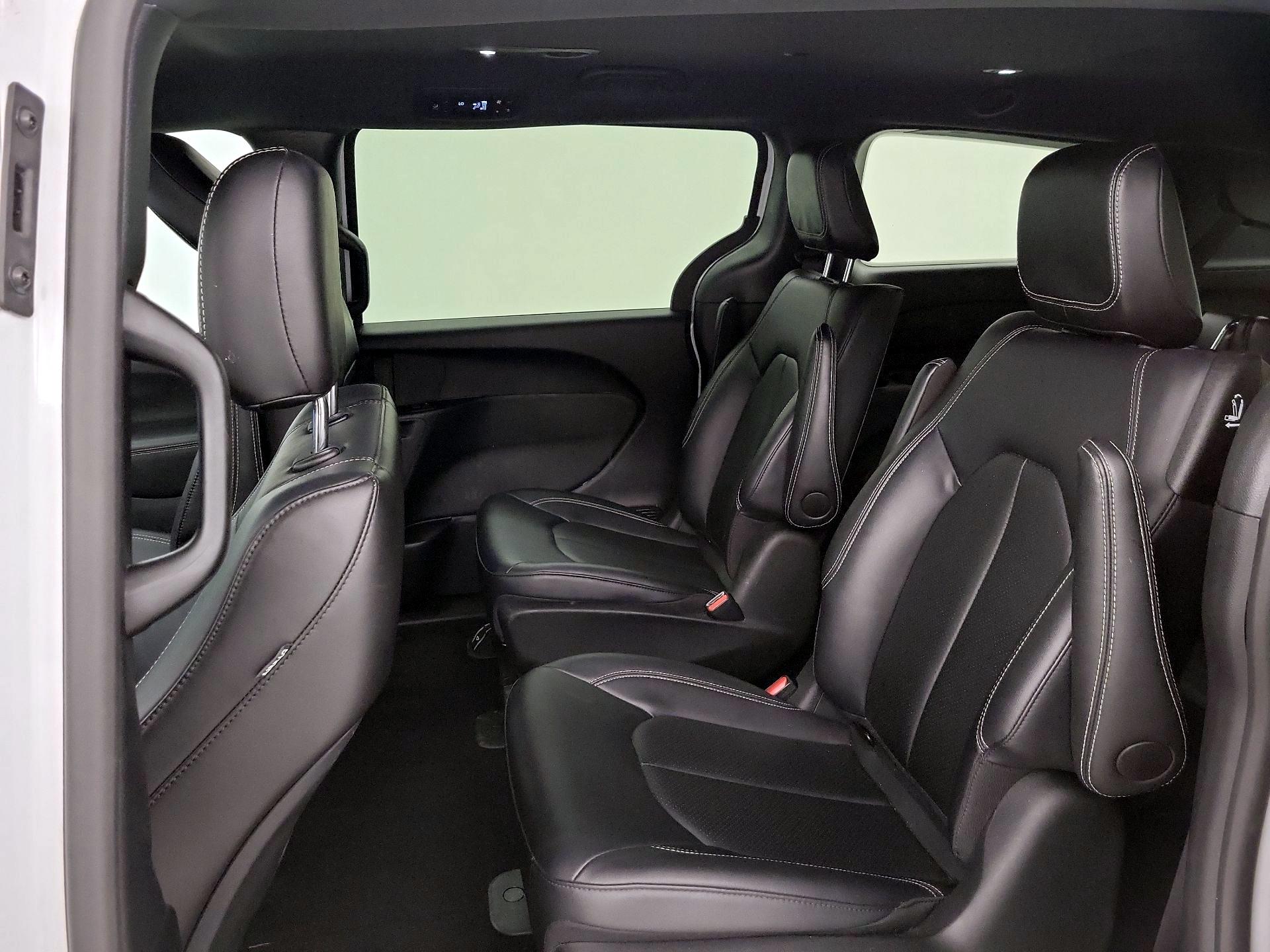 Thumbnail: 2024 Chrysler Pacifica - 20