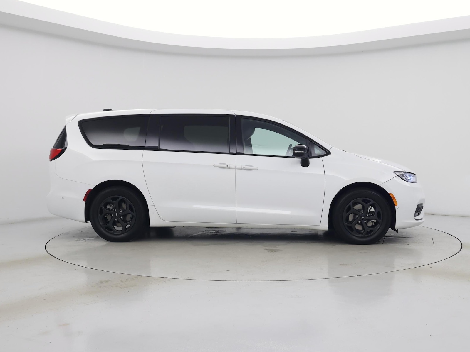 2024 Chrysler Pacifica PHEV Select - Photo 8