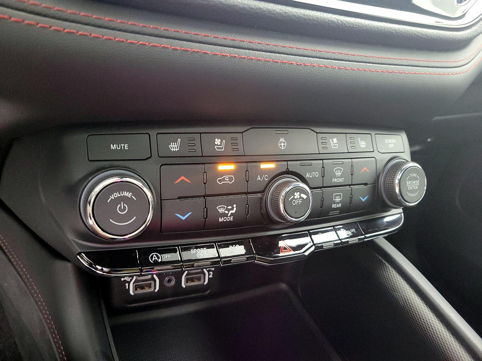 Thumbnail: 2023 Dodge Durango - 17