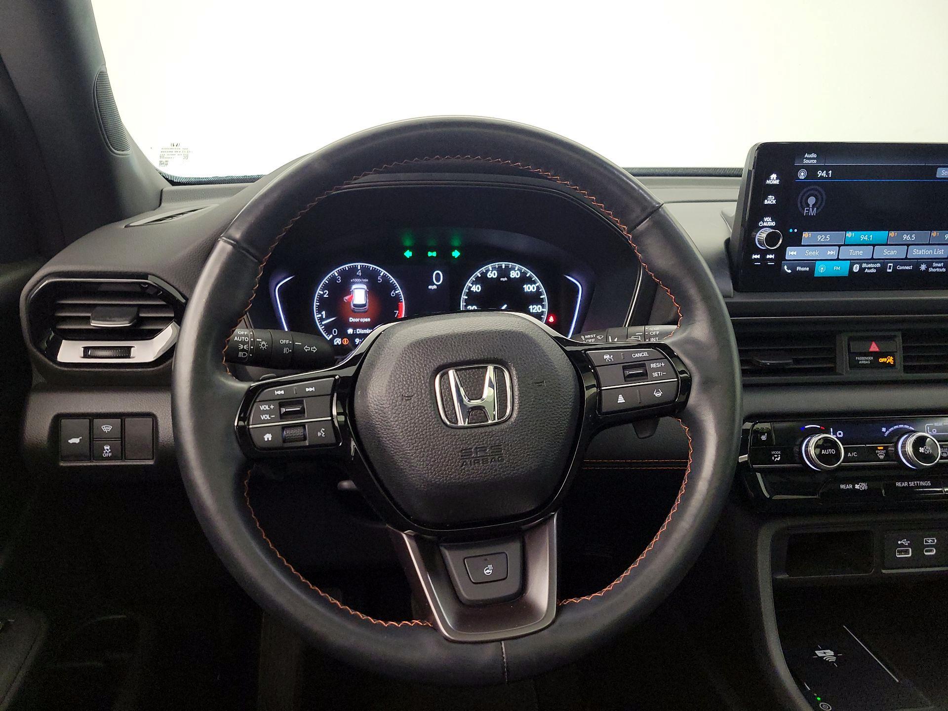 Thumbnail: 2023 Honda Pilot - 10
