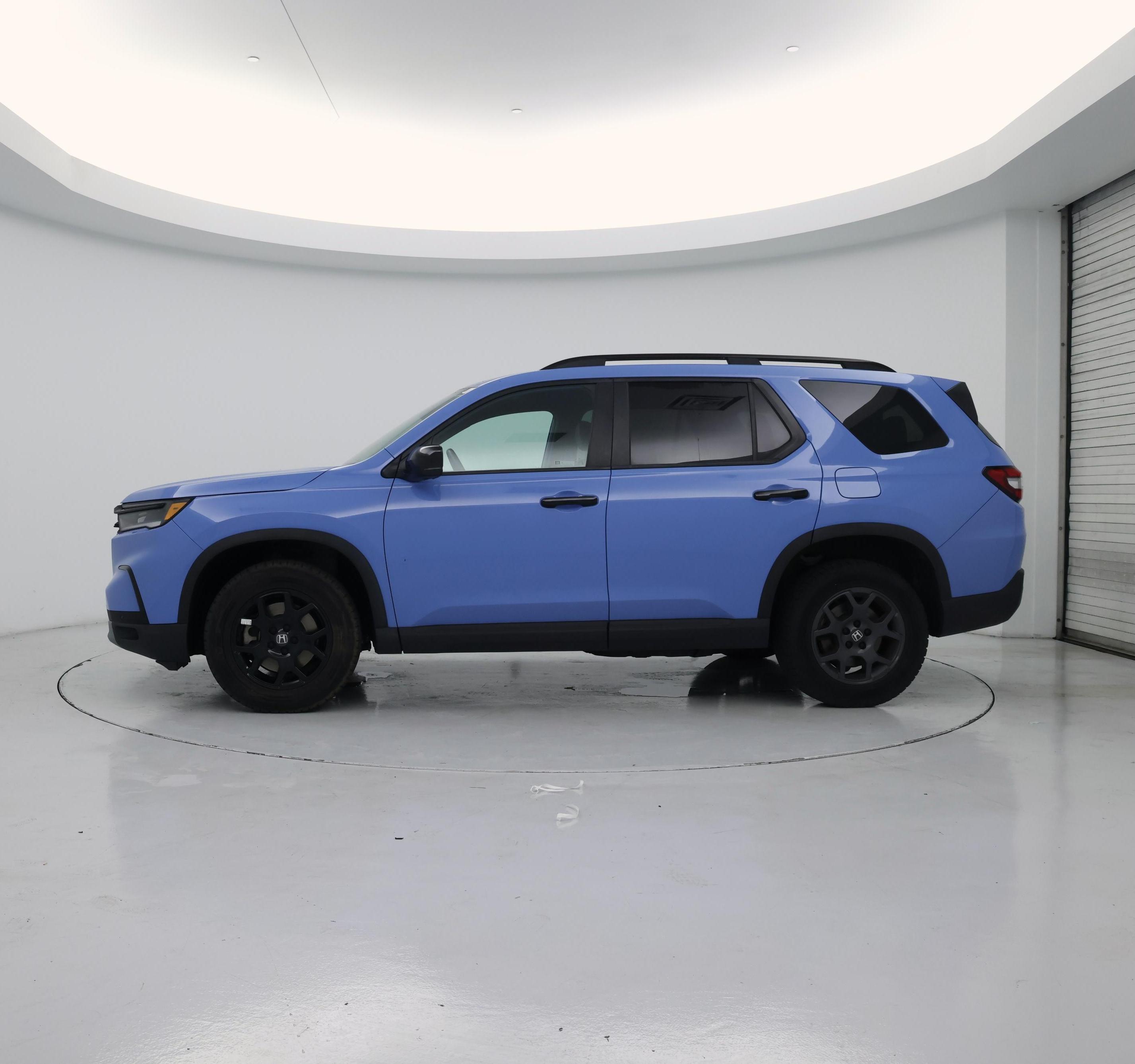 Thumbnail: 2023 Honda Pilot - 3
