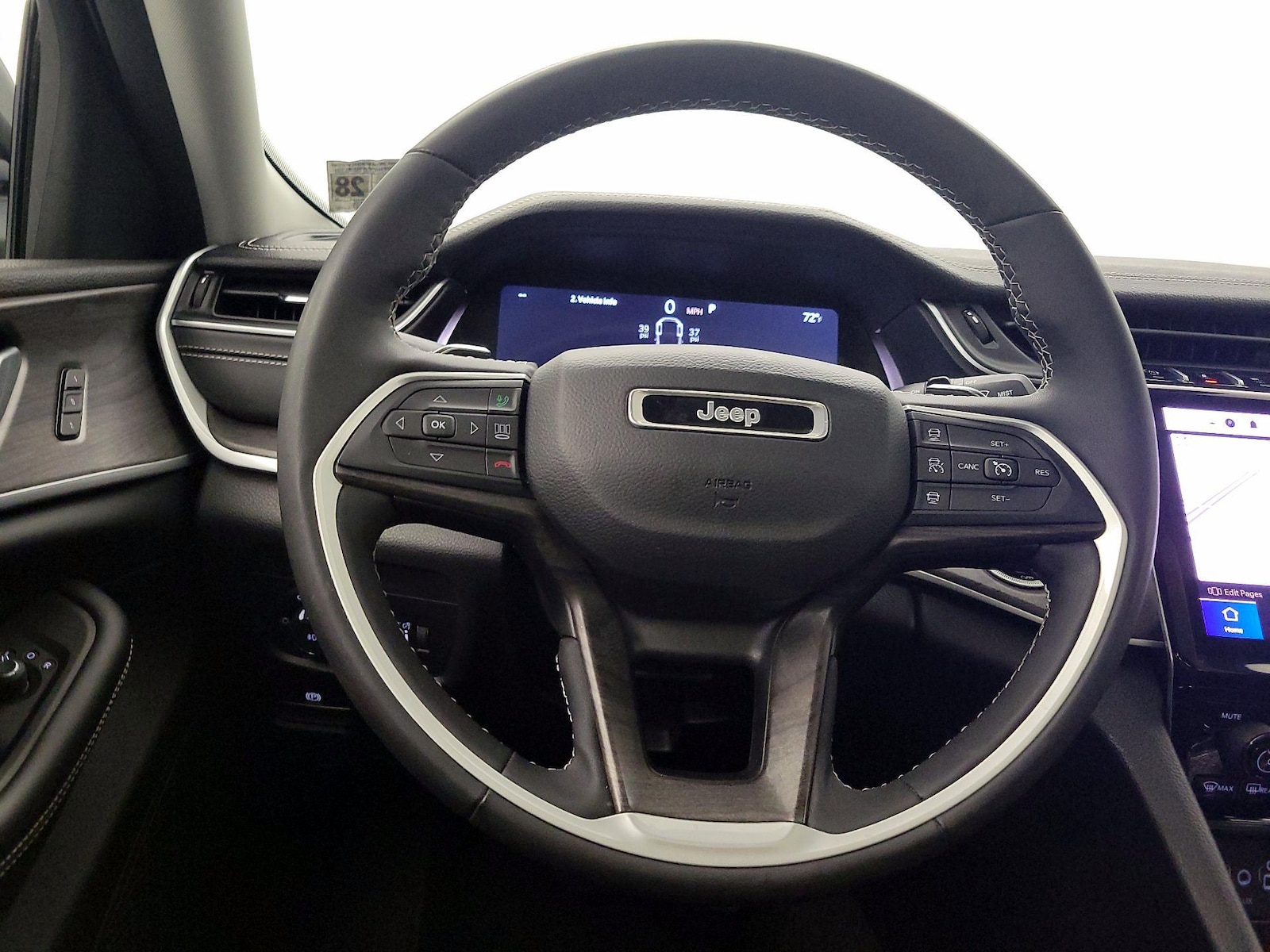 2023 Jeep Grand Cherokee L Limited - Photo 11