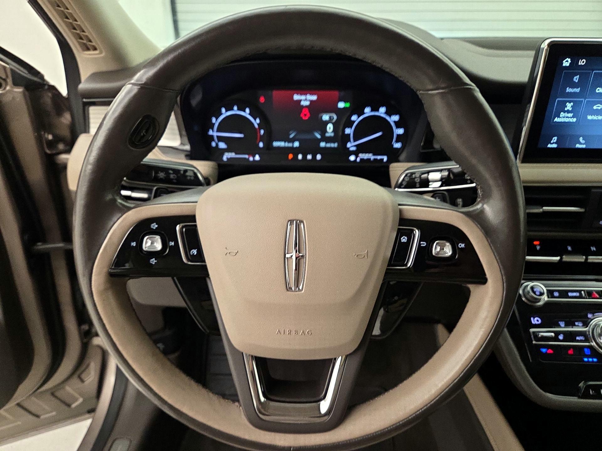 Thumbnail: 2020 Lincoln Corsair - 10