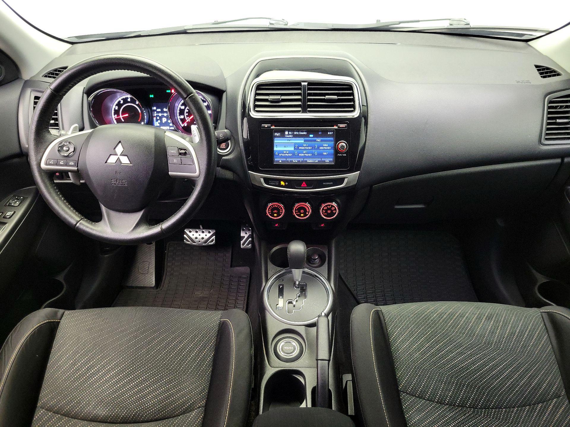 Thumbnail: 2015 Mitsubishi Outlander Sport - 9