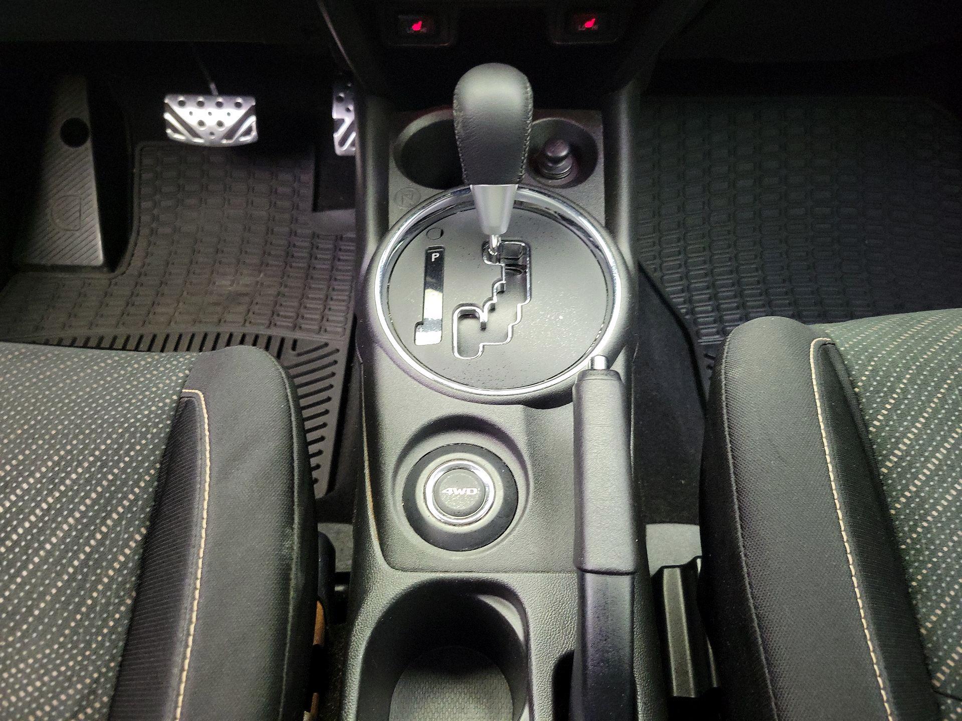 Thumbnail: 2015 Mitsubishi Outlander Sport - 17
