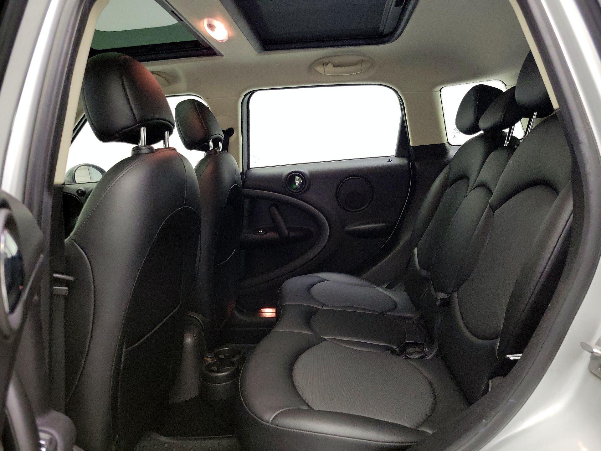 Thumbnail: 2016 MINI Cooper Countryman - 18