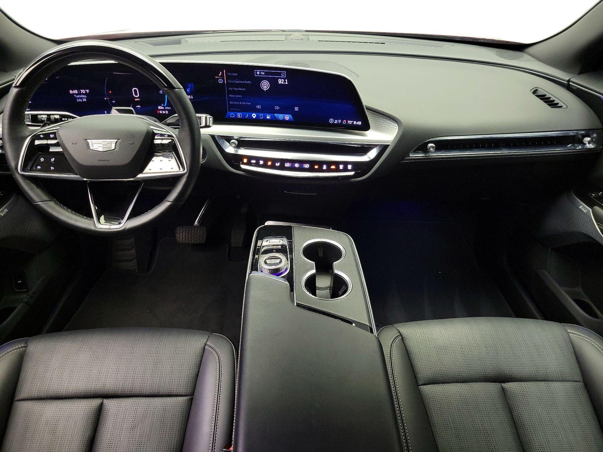 Thumbnail: 2025 Cadillac Lyriq - 9