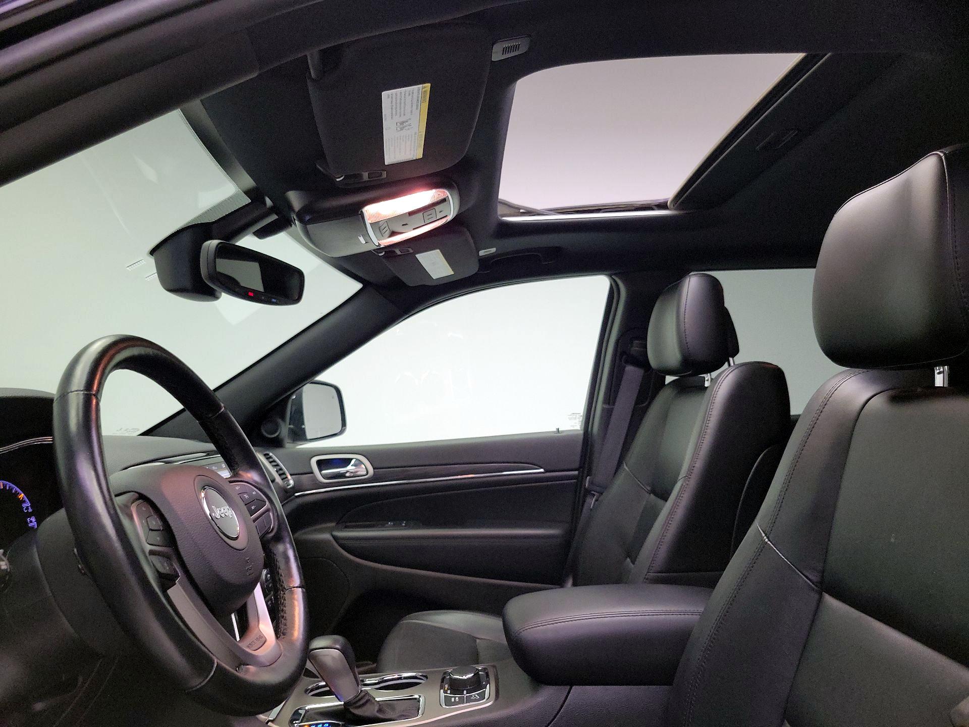 Thumbnail: 2021 Jeep Grand Cherokee - 20