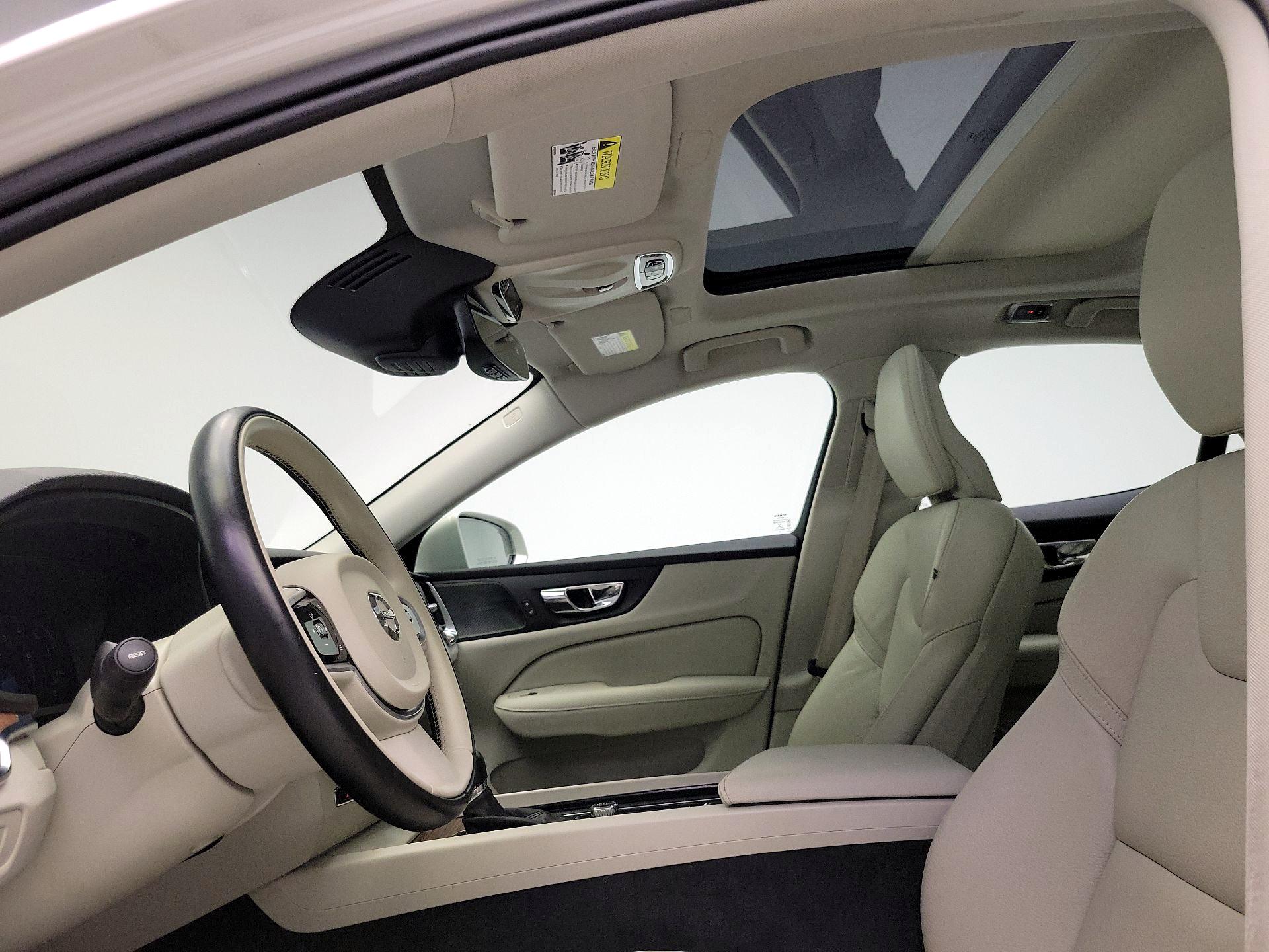Thumbnail: 2019 Volvo S60 - 20