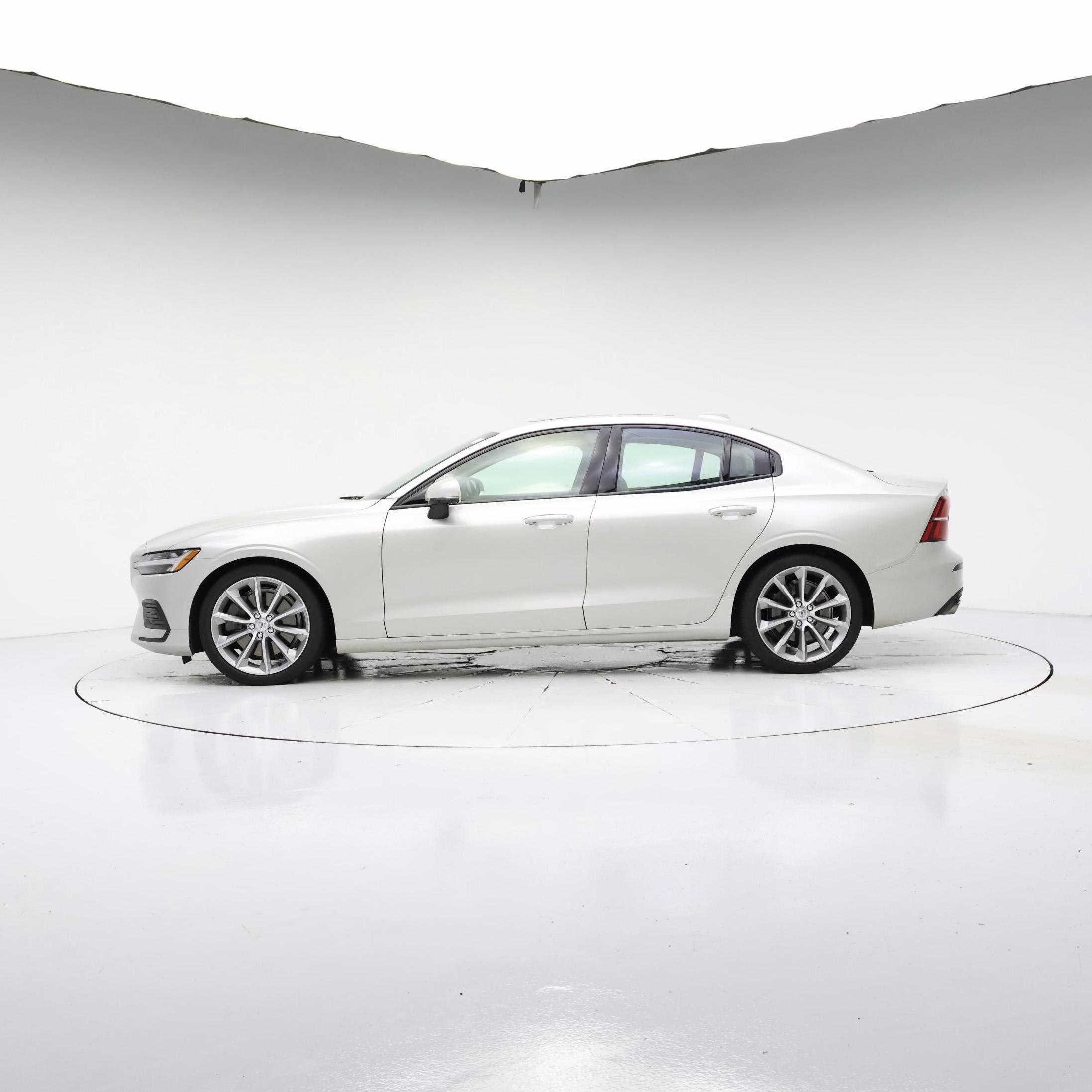Thumbnail: 2019 Volvo S60 - 3