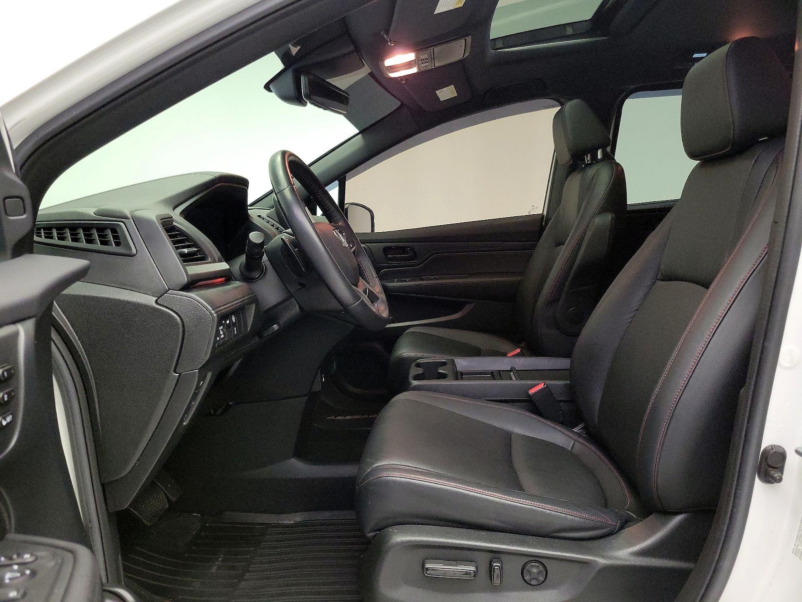 2023 Honda Odyssey SPORT - Photo 12