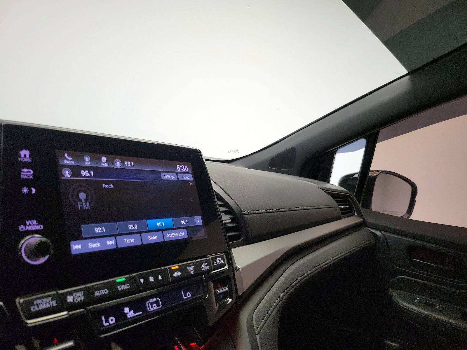 2023 Honda Odyssey SPORT - Photo 16