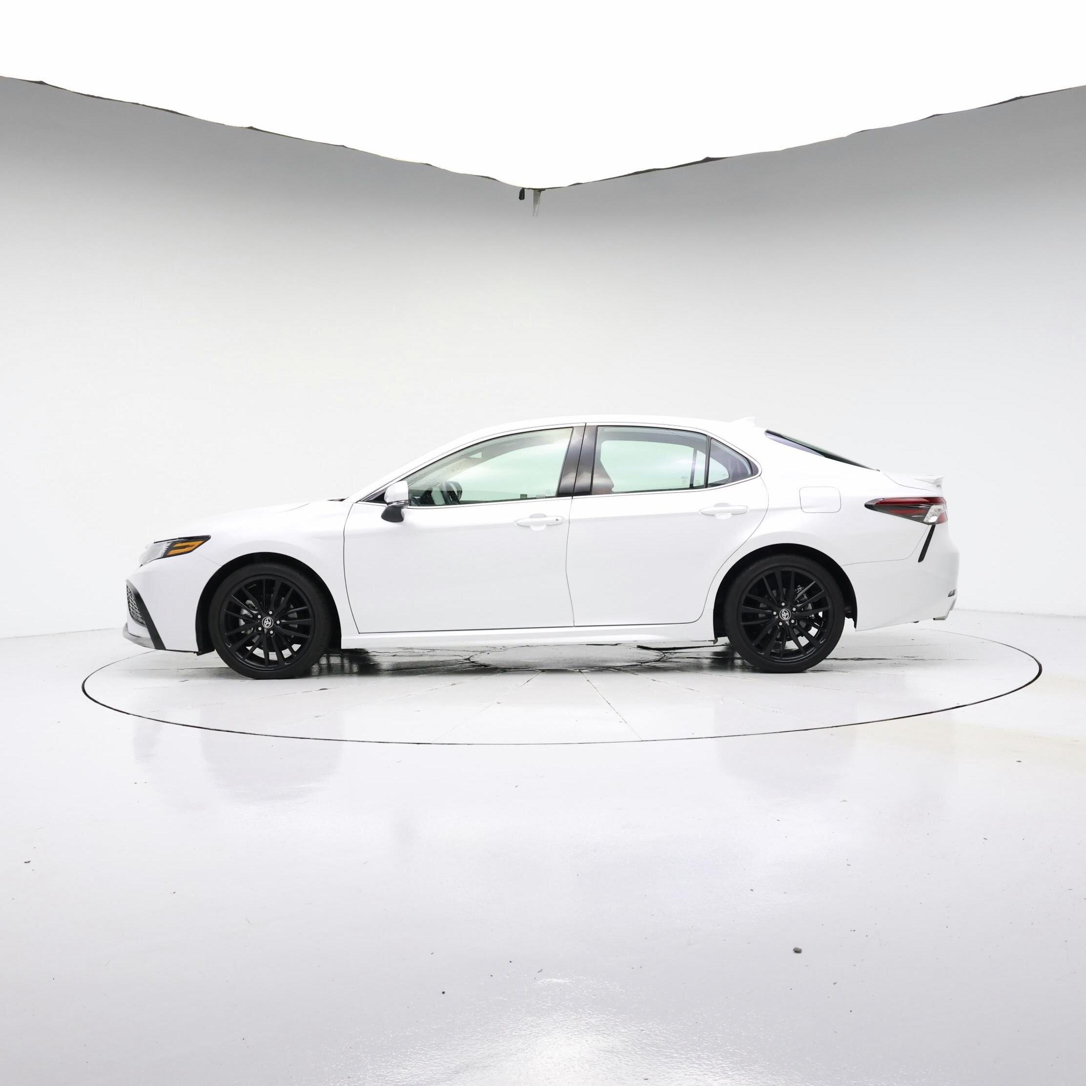 Thumbnail: 2024 Toyota Camry - 3