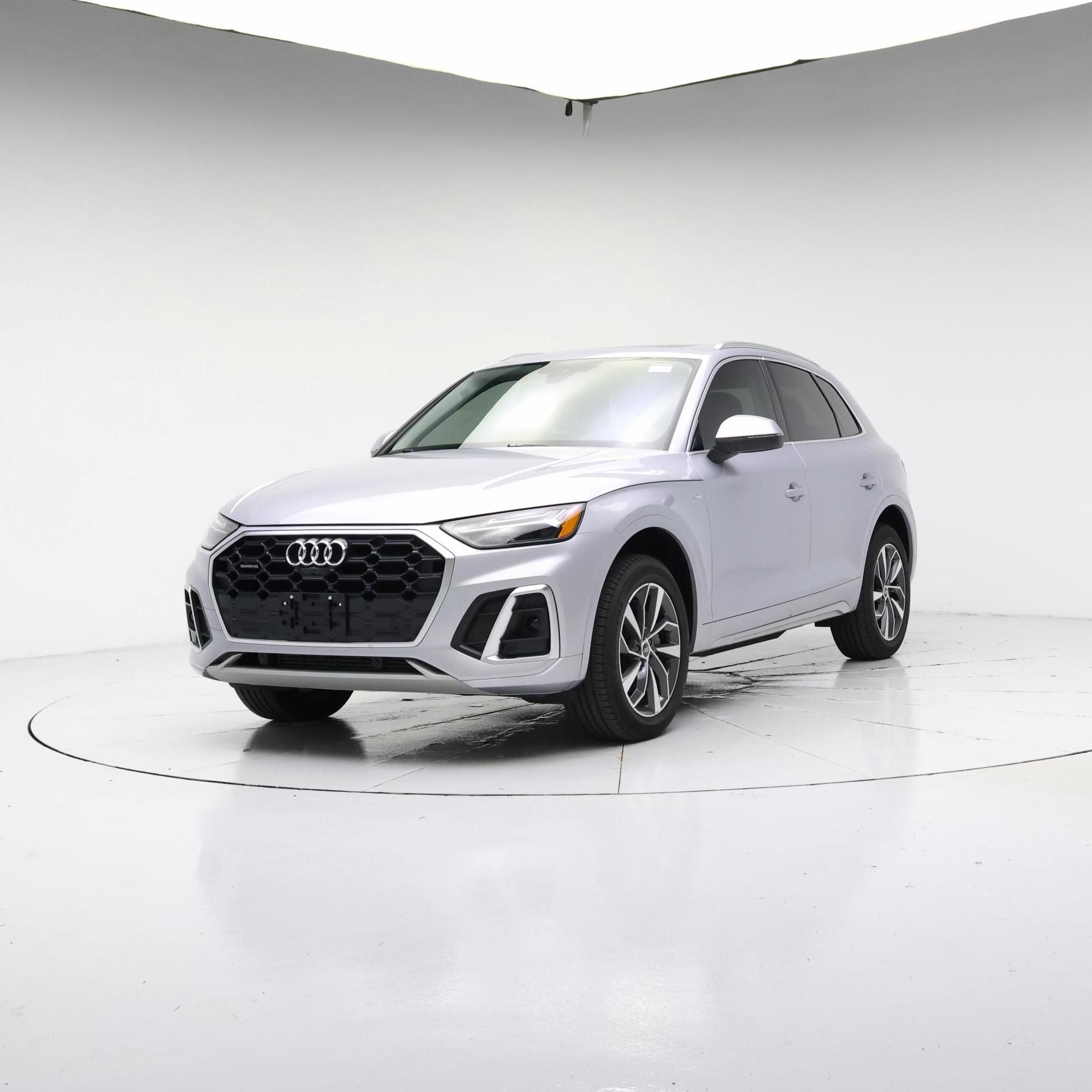 Thumbnail: 2022 Audi Q5 - 4
