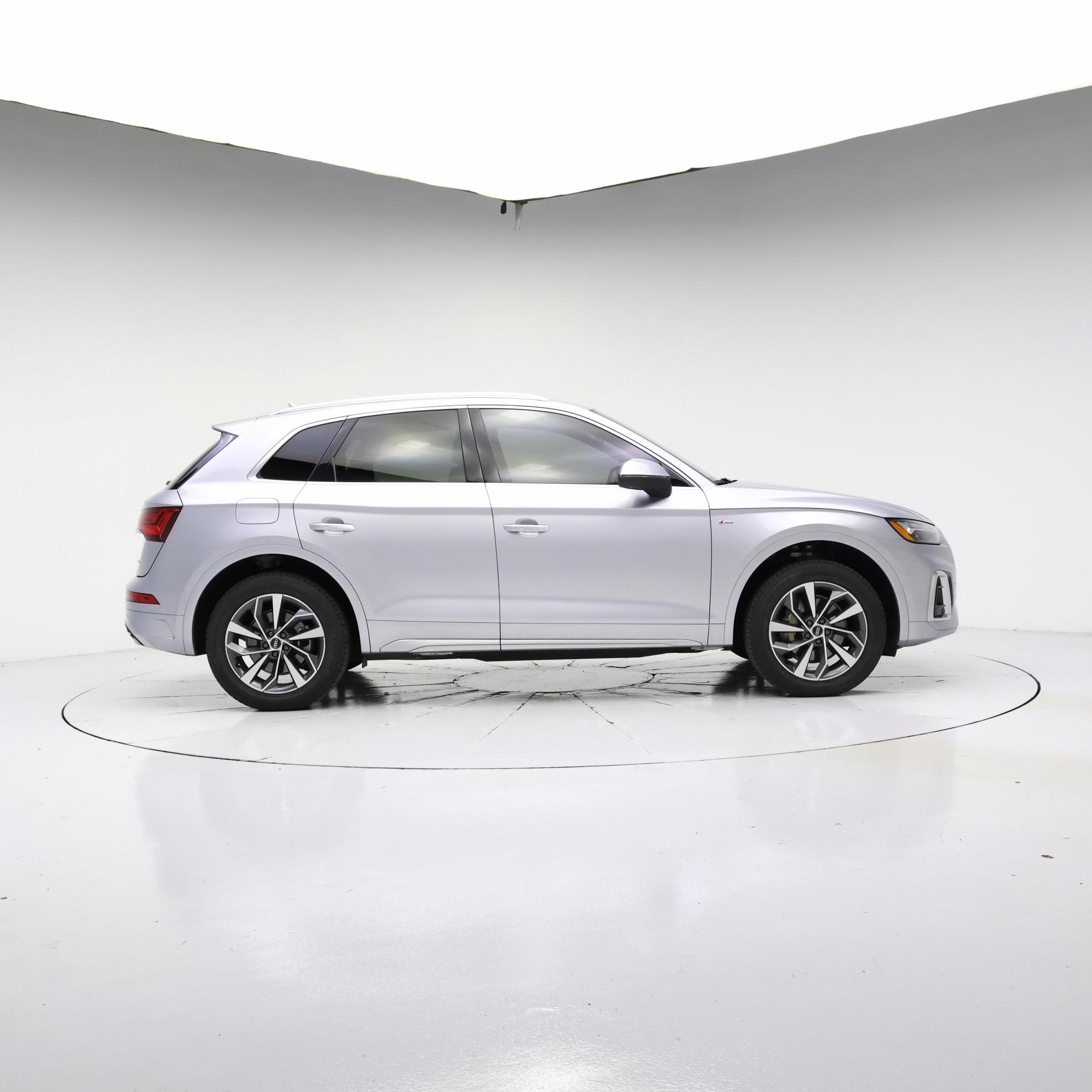 Thumbnail: 2022 Audi Q5 - 7