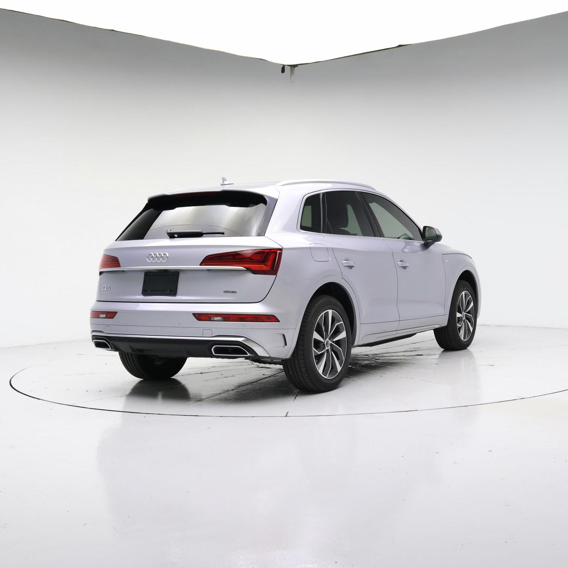 Thumbnail: 2022 Audi Q5 - 8