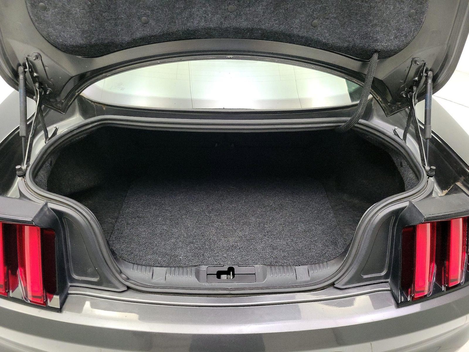 2016 Ford Mustang V6 - Photo 21