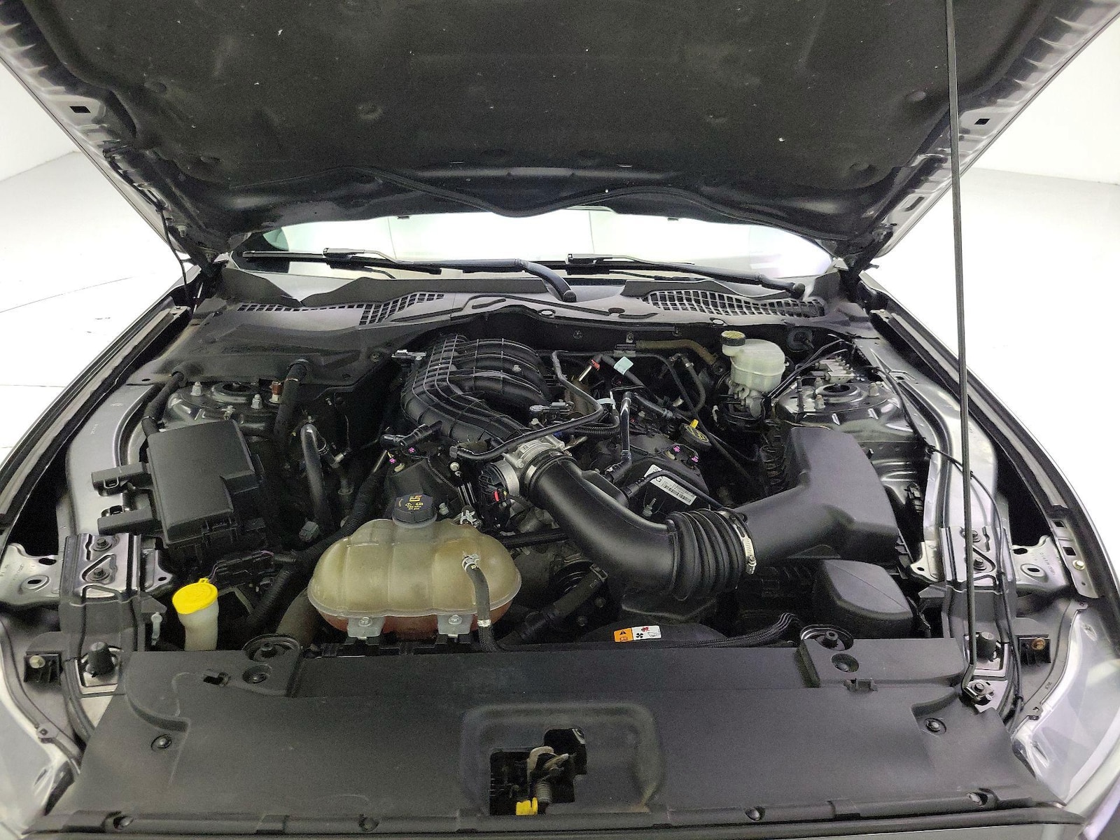2016 Ford Mustang V6 - Photo 22