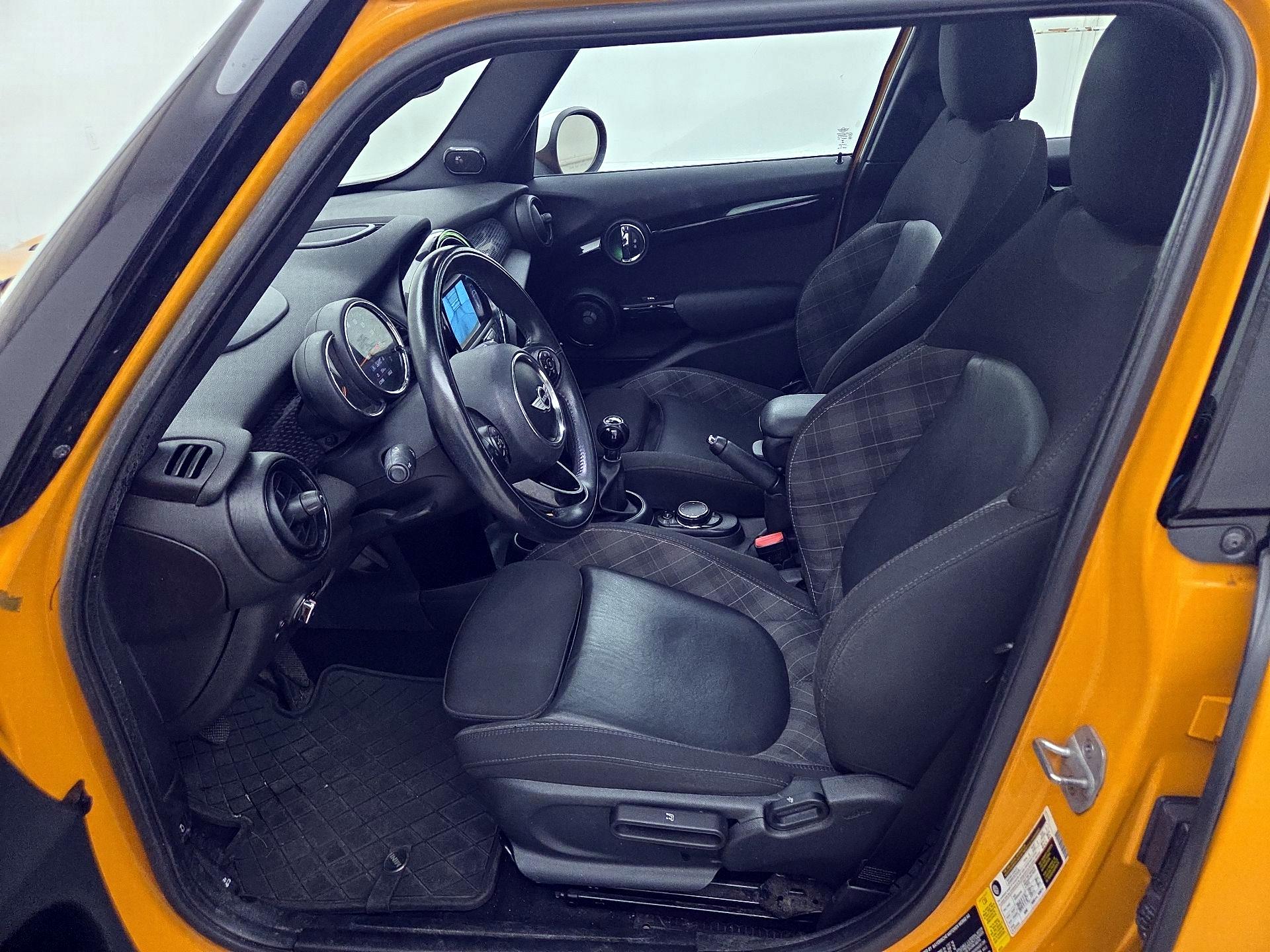 Thumbnail: 2018 MINI Cooper Hardtop - 11