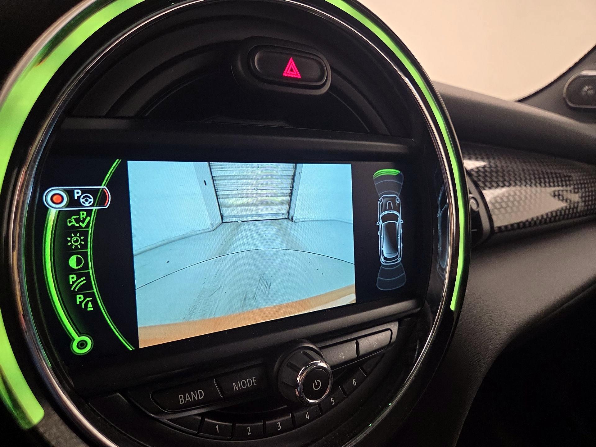 Thumbnail: 2018 MINI Cooper Hardtop - 15