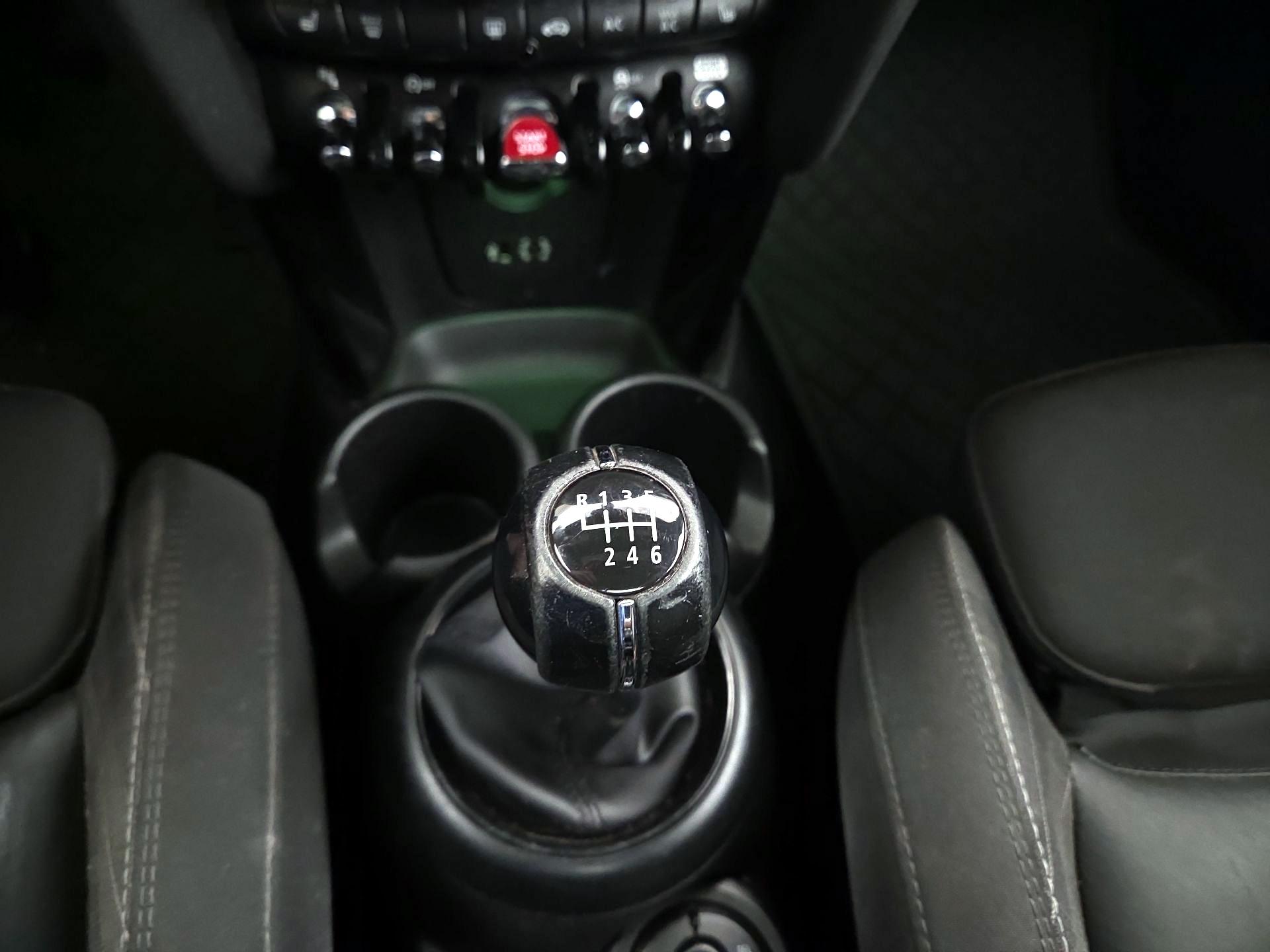 Thumbnail: 2018 MINI Cooper Hardtop - 18
