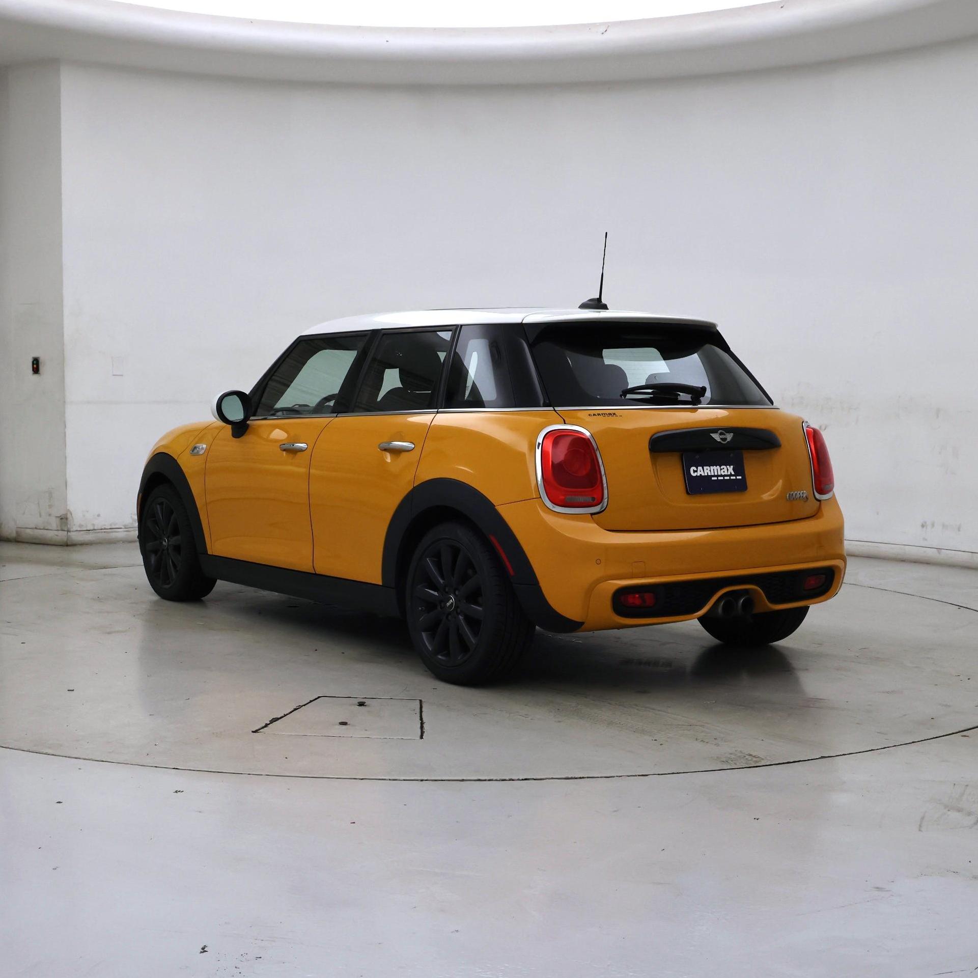 Thumbnail: 2018 MINI Cooper Hardtop - 2