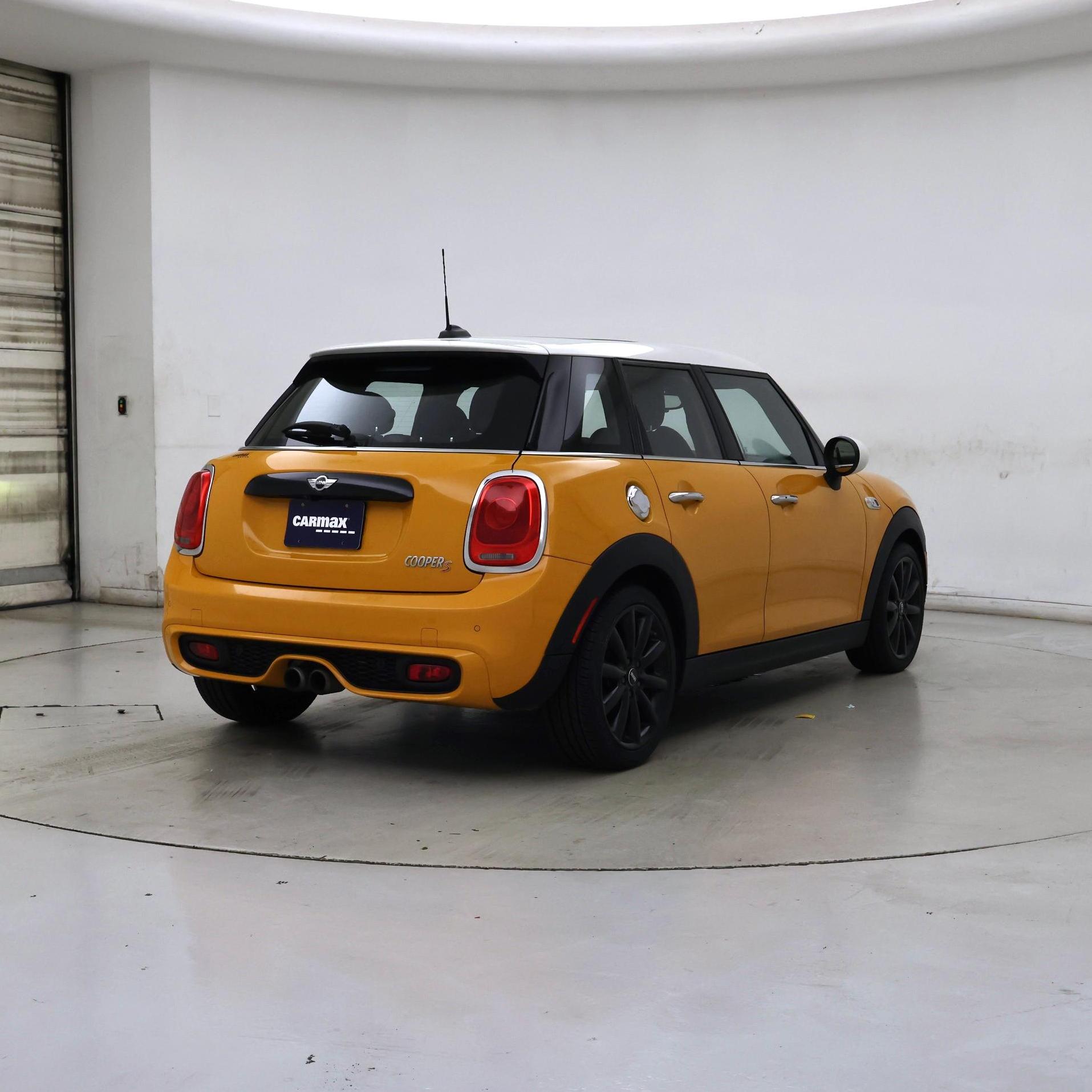 Thumbnail: 2018 MINI Cooper Hardtop - 8