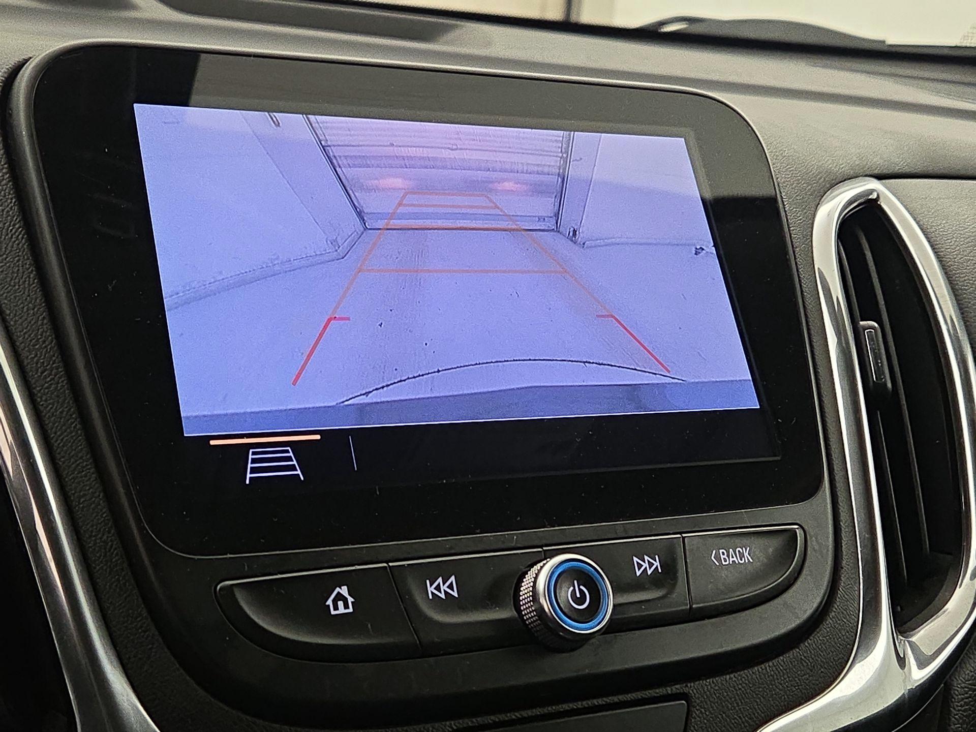 Thumbnail: 2020 Chevrolet Equinox - 15