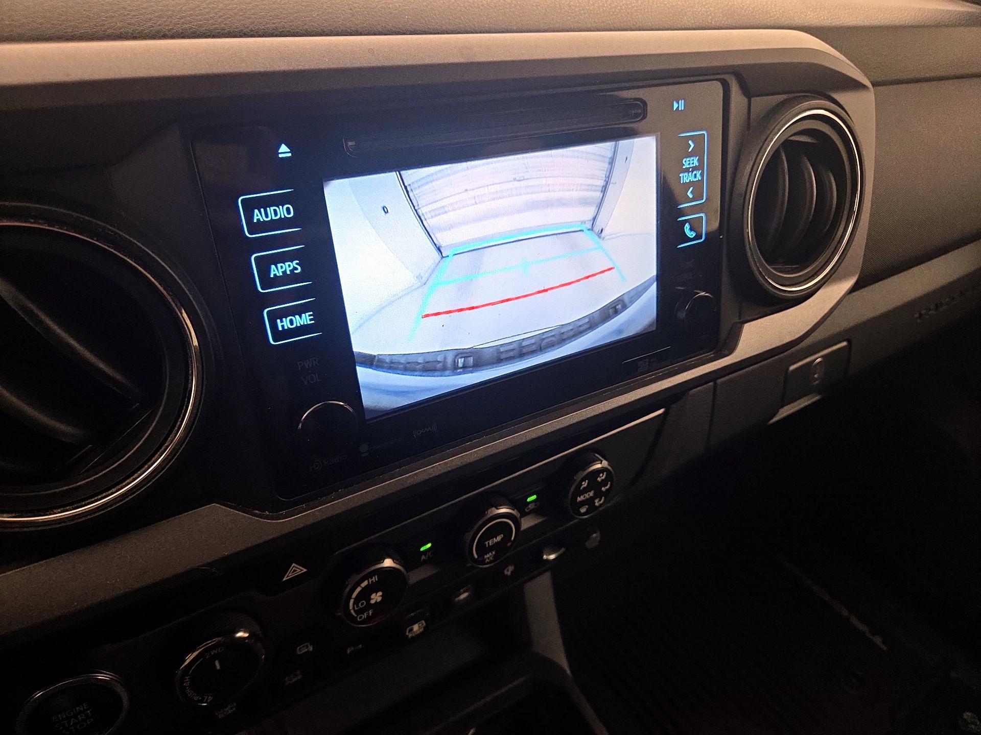 Thumbnail: 2019 Toyota Tacoma - 14