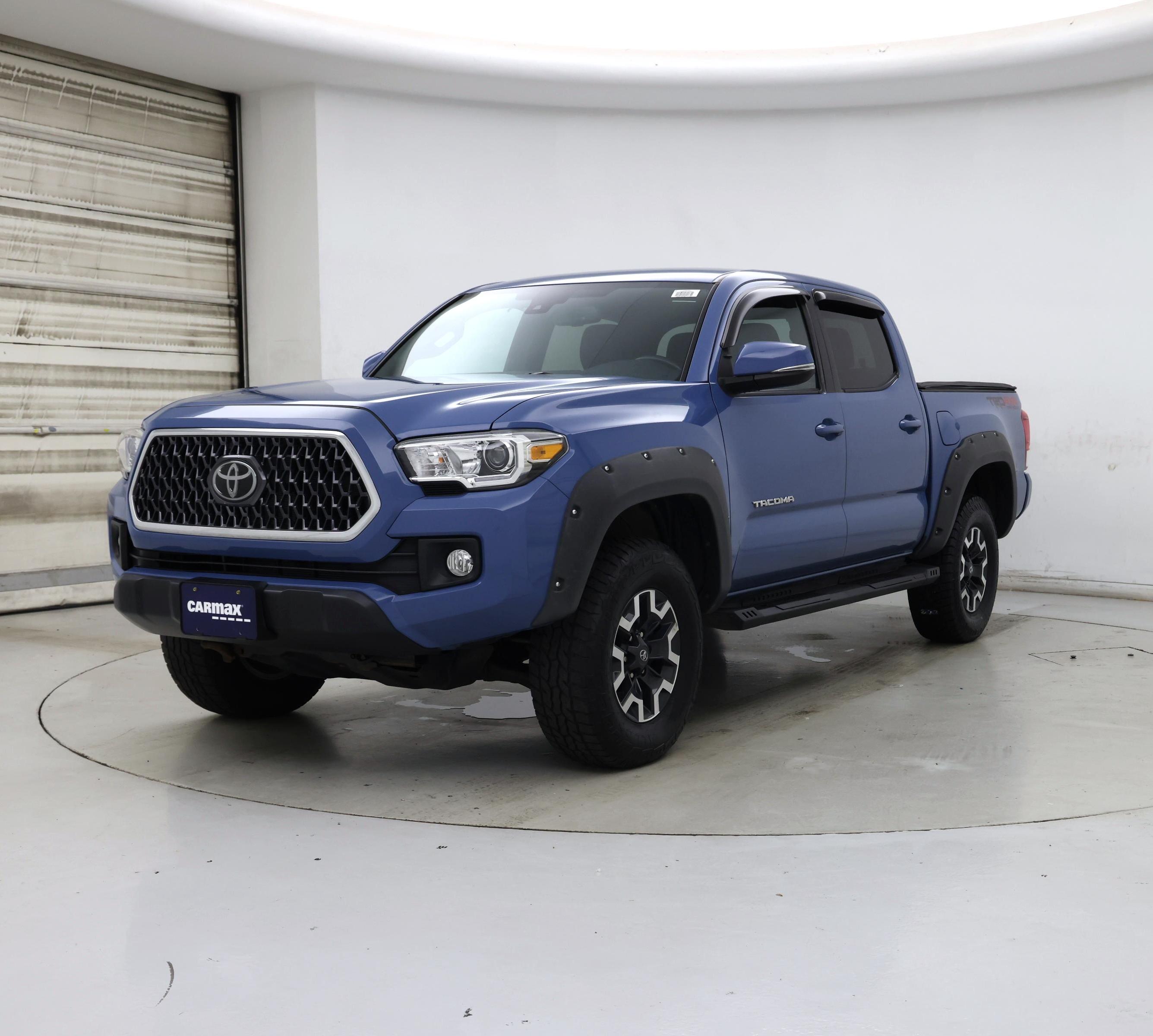 Thumbnail: 2019 Toyota Tacoma - 4