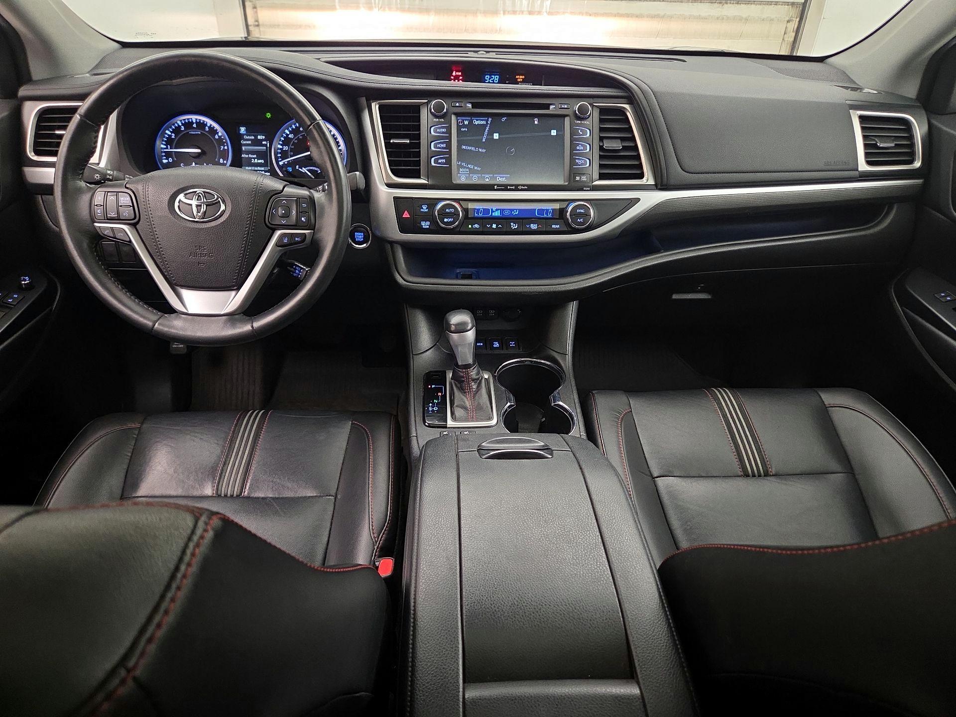 Thumbnail: 2019 Toyota Highlander - 9
