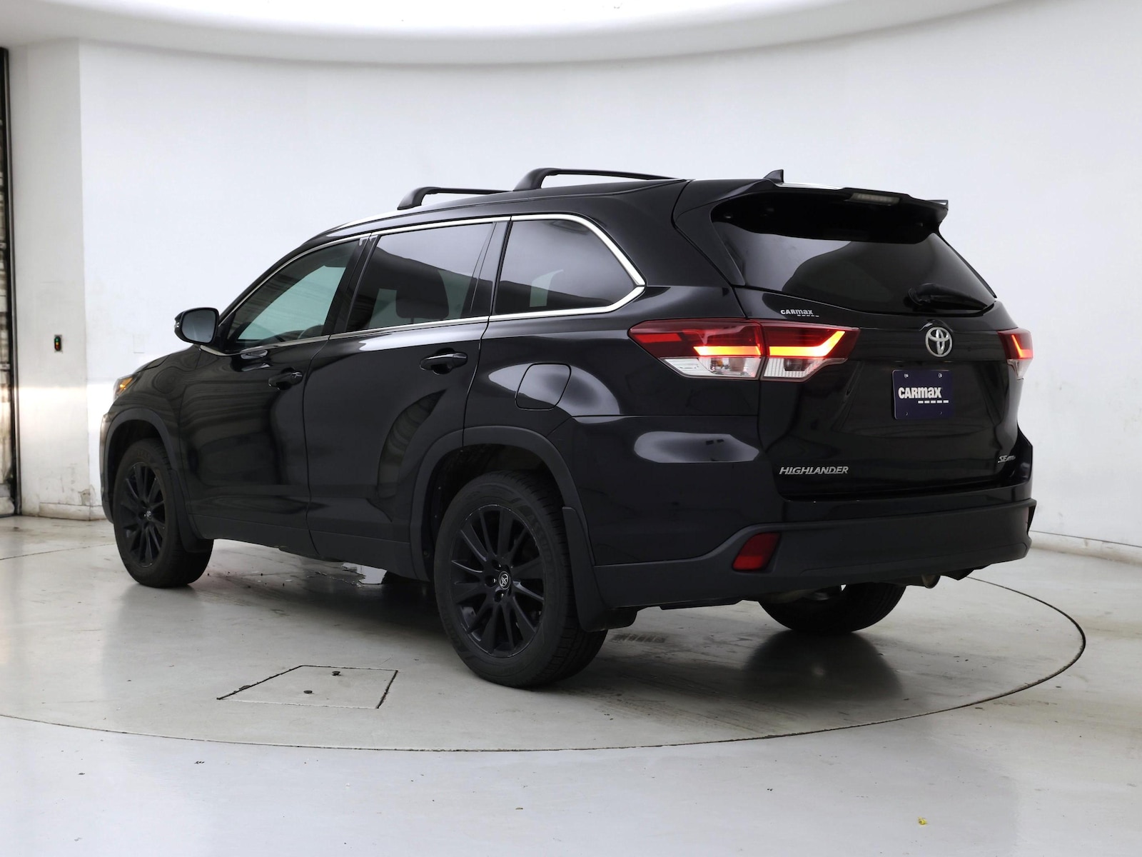 2019 Toyota Highlander SE - Photo 3