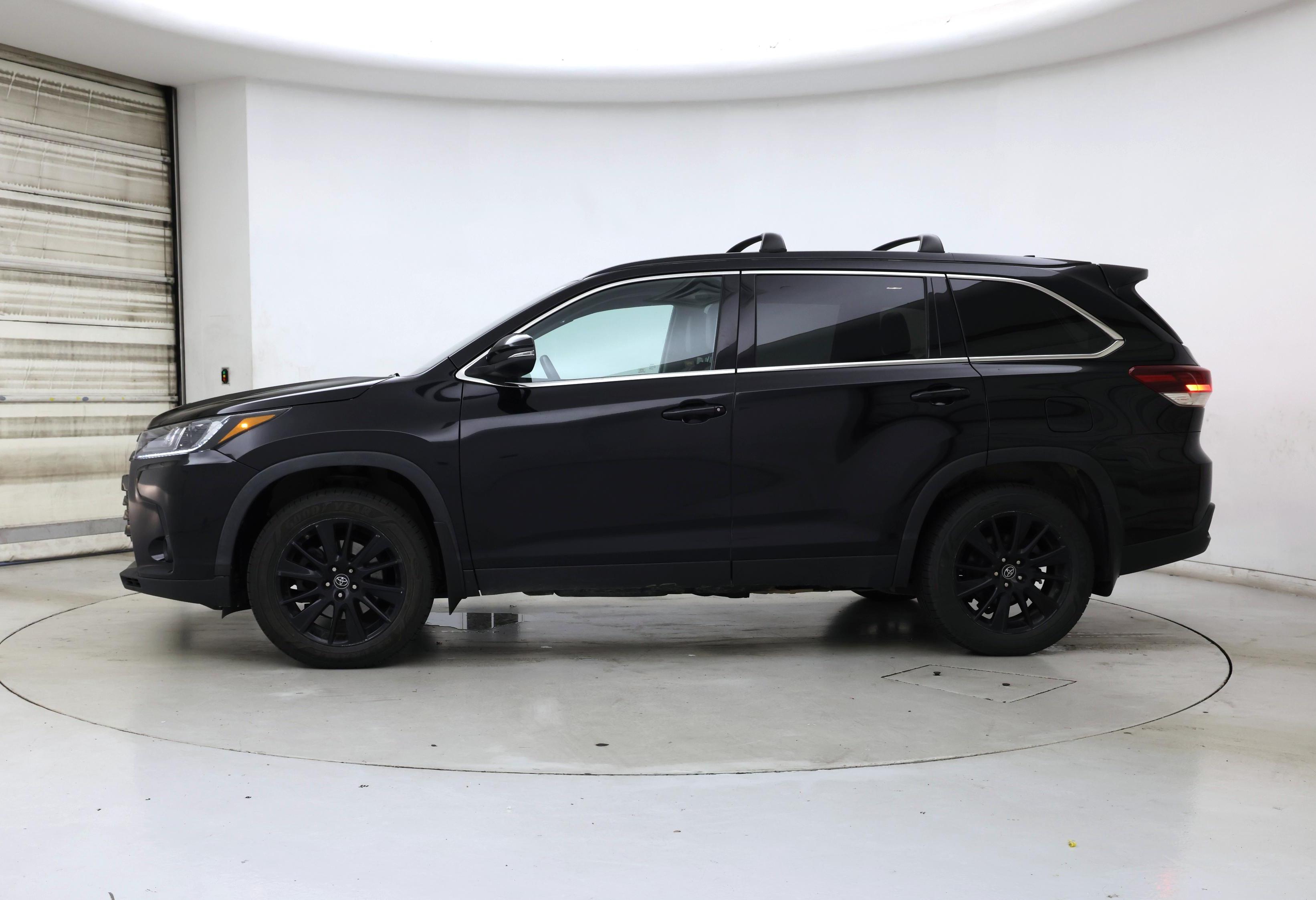 Thumbnail: 2019 Toyota Highlander - 3