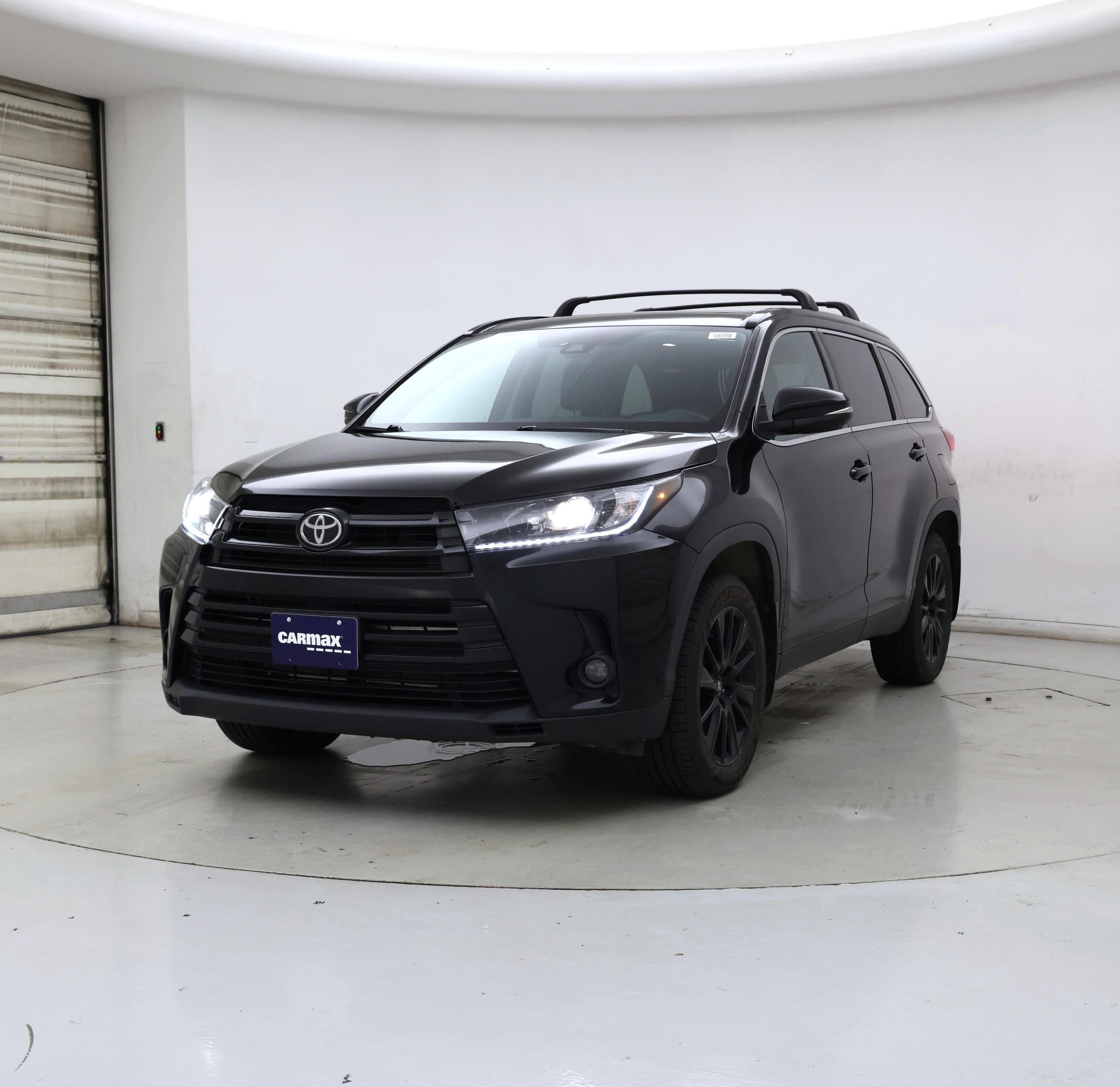Thumbnail: 2019 Toyota Highlander - 4