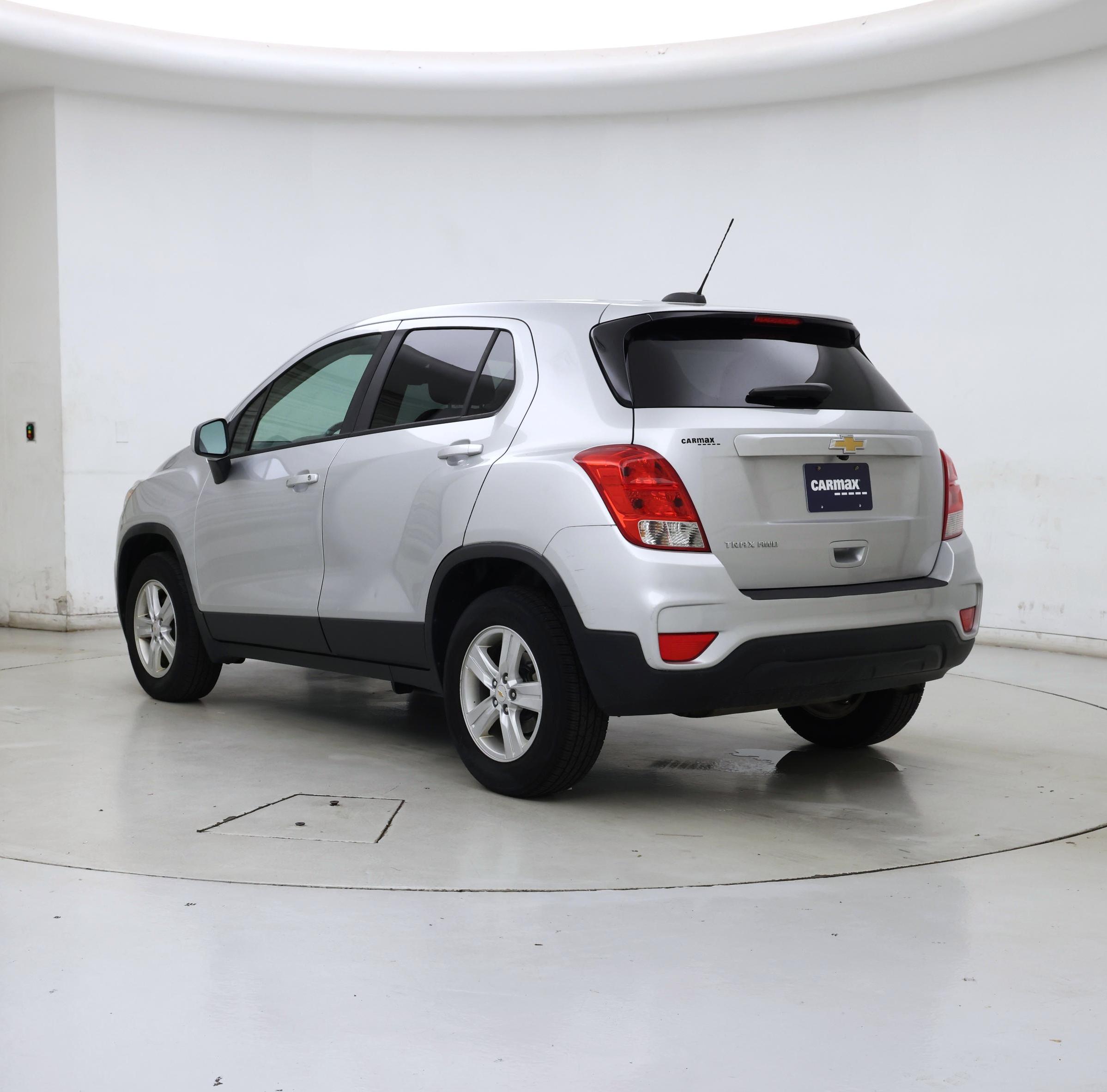 Thumbnail: 2020 Chevrolet Trax - 2