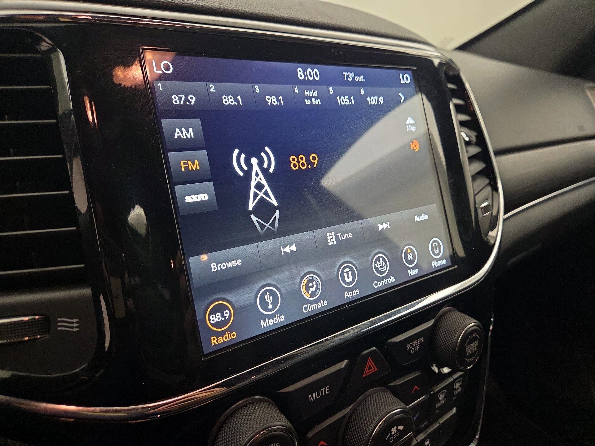 Thumbnail: 2019 Jeep Grand Cherokee - 16