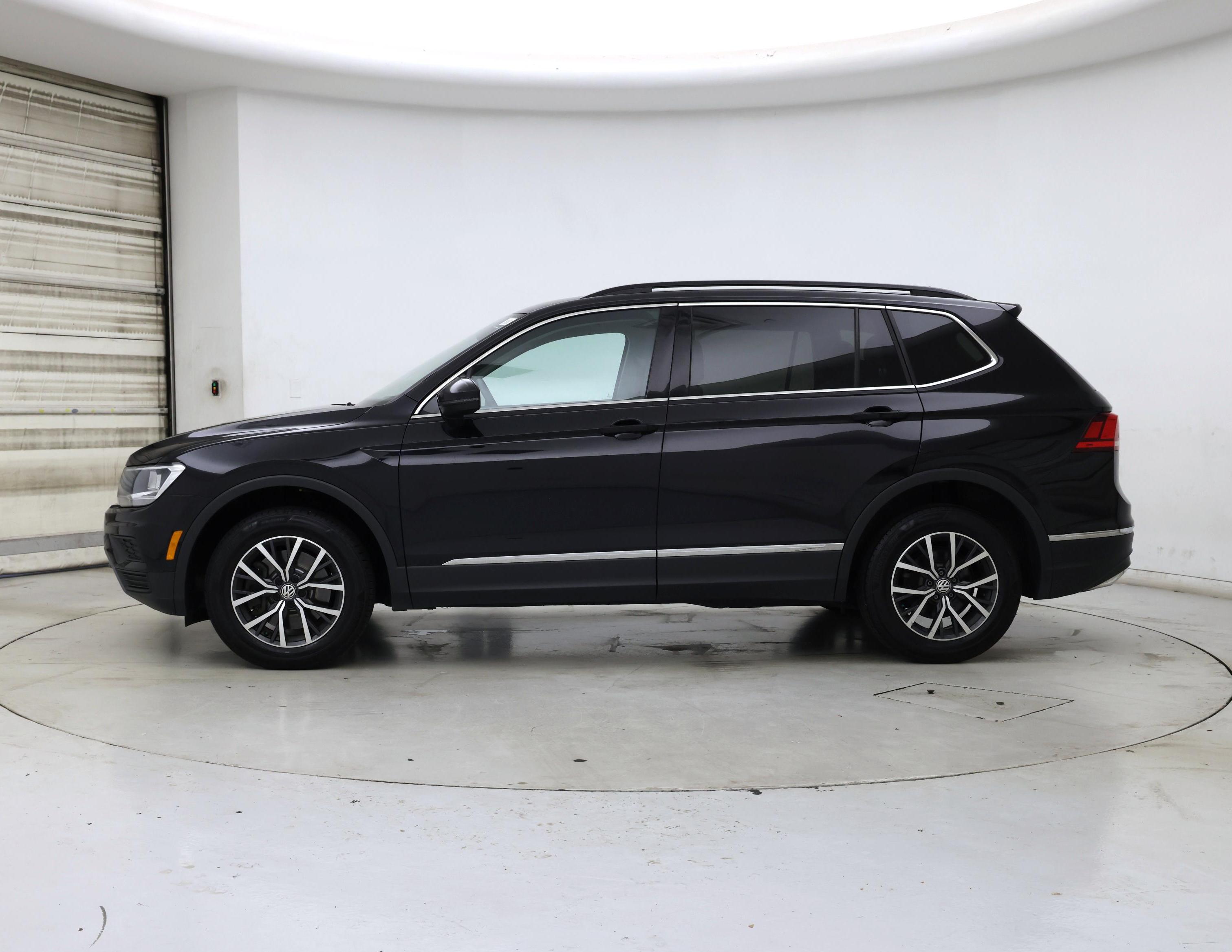 Thumbnail: 2020 Volkswagen Tiguan - 3
