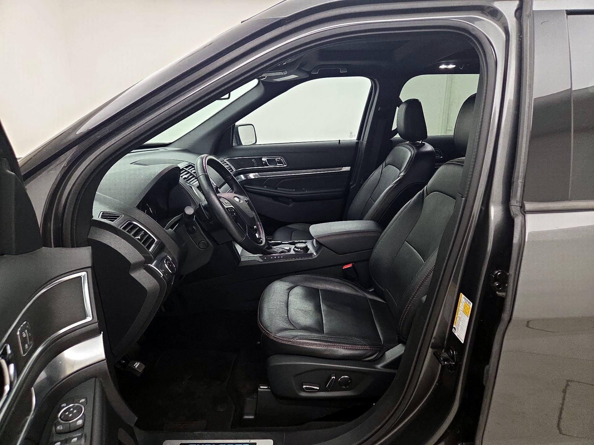Thumbnail: 2018 Ford Explorer - 11